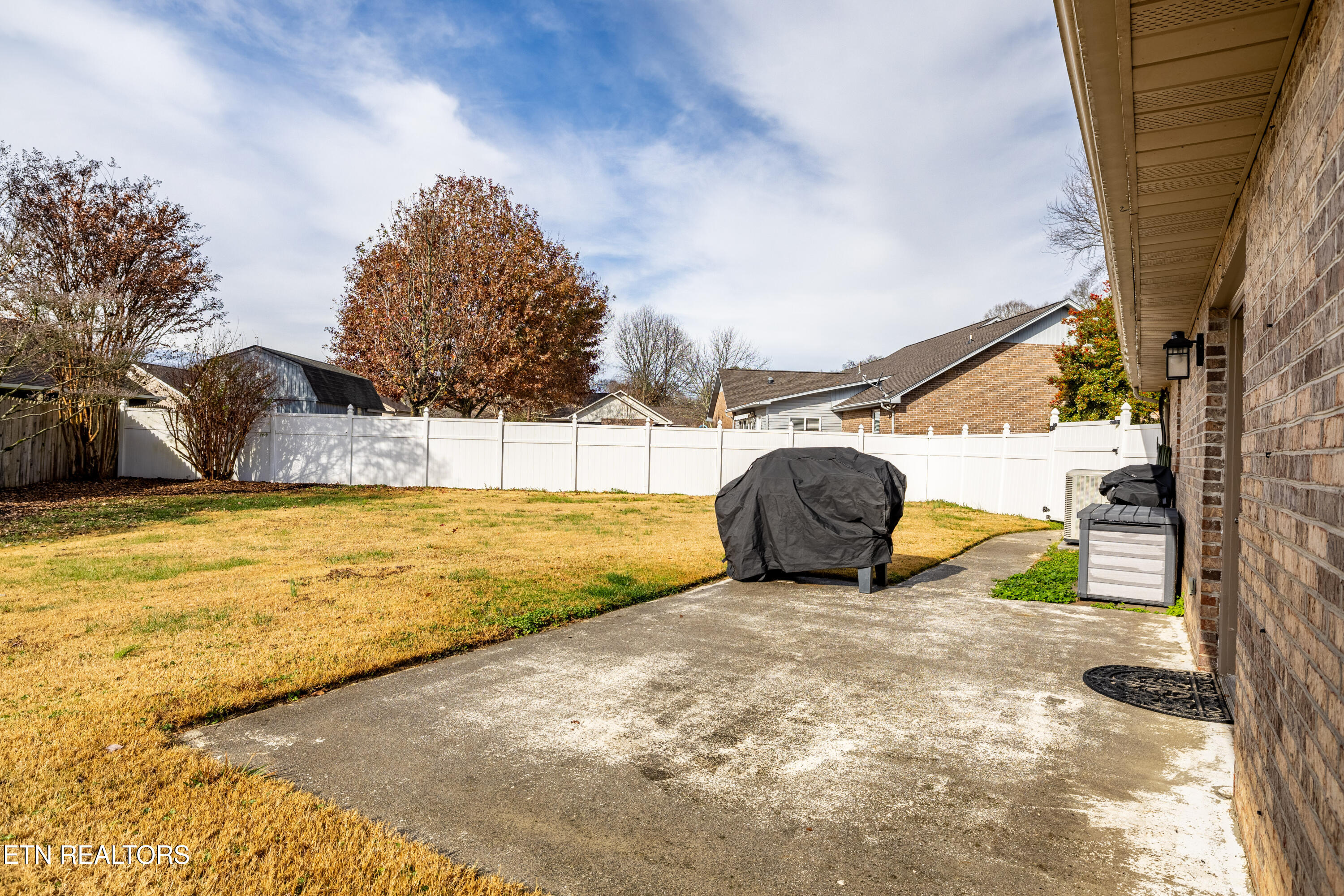 1213 N North Wingate Way