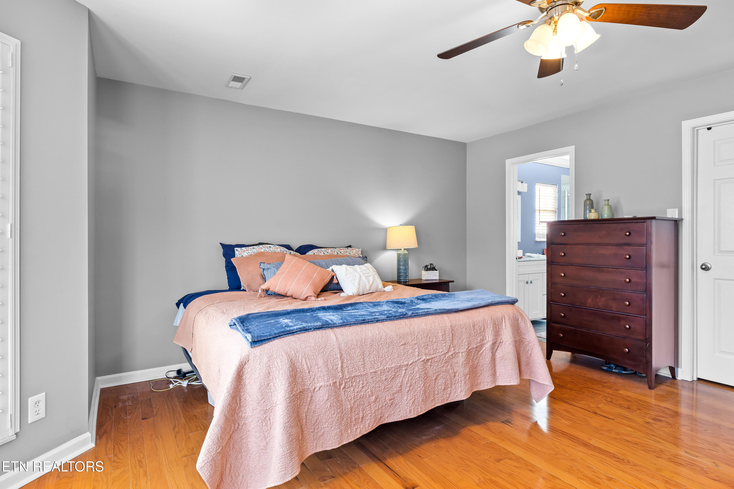 1213 N North Wingate Way