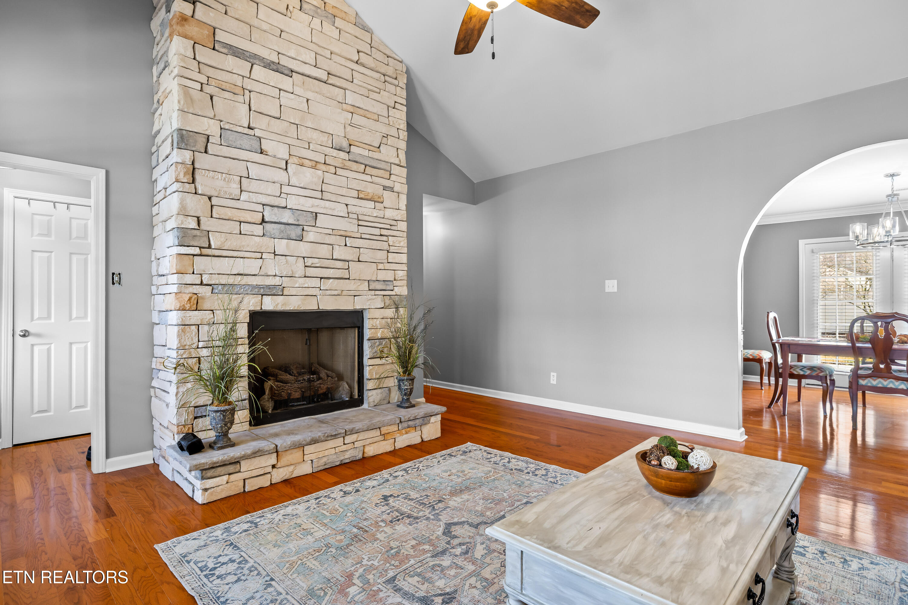 1213 N North Wingate Way