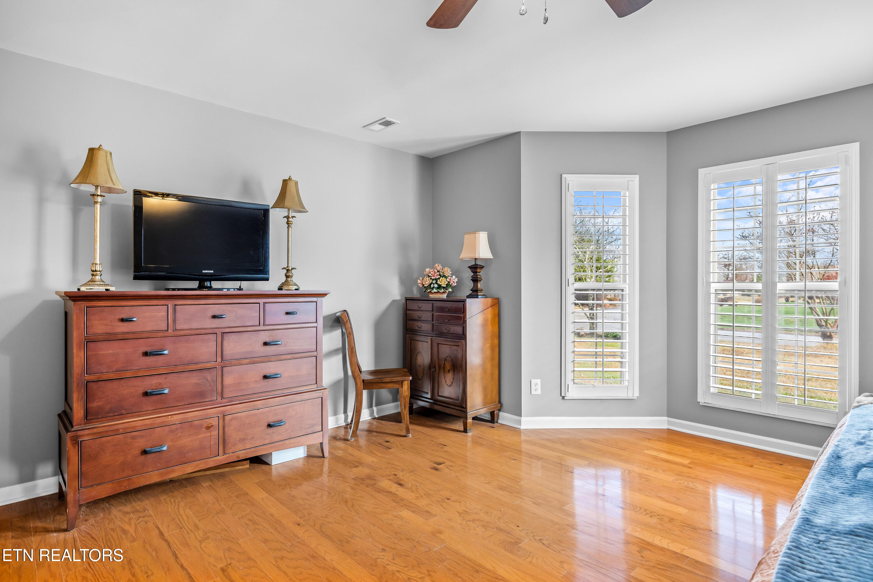 1213 N North Wingate Way