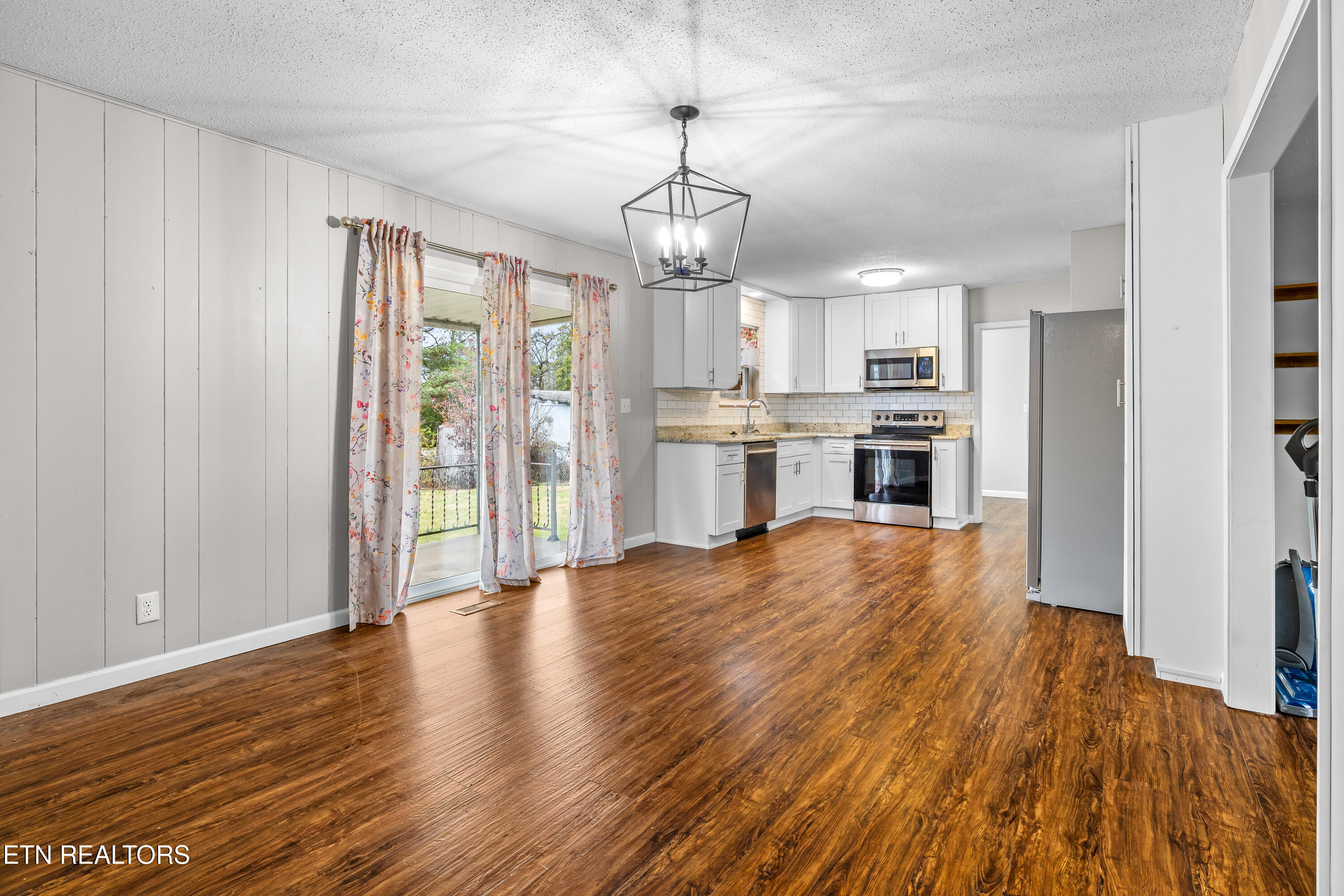 2905 Pleasant View Ave