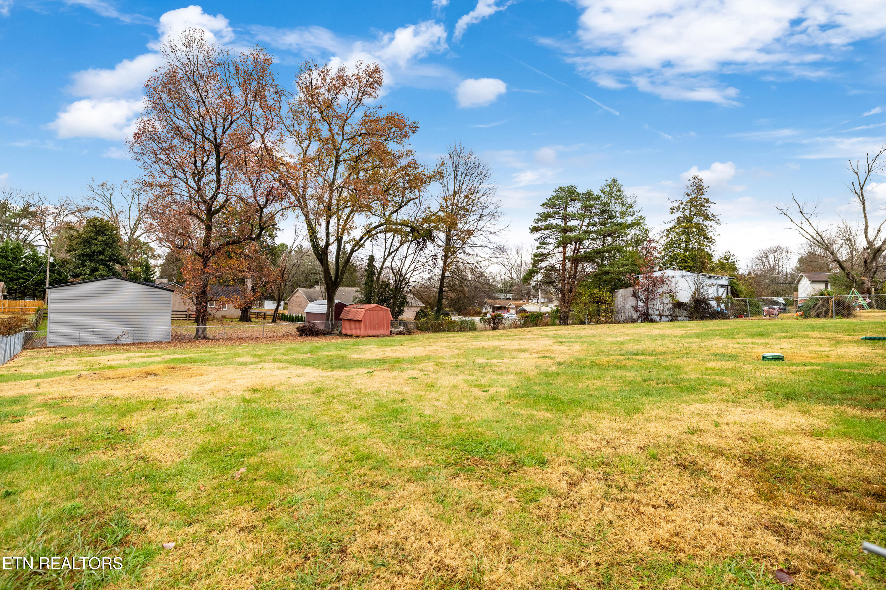 2905 Pleasant View Ave