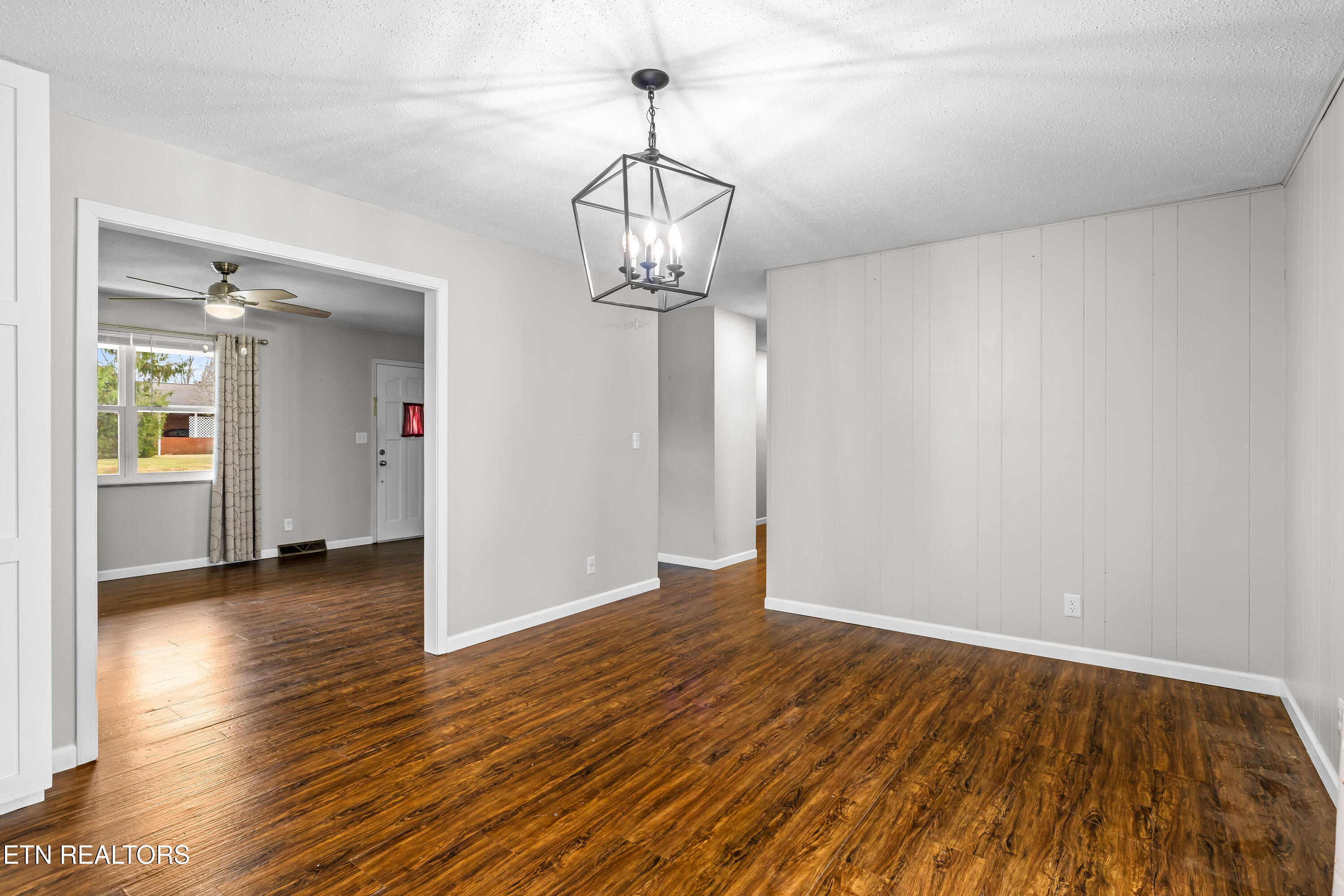 2905 Pleasant View Ave