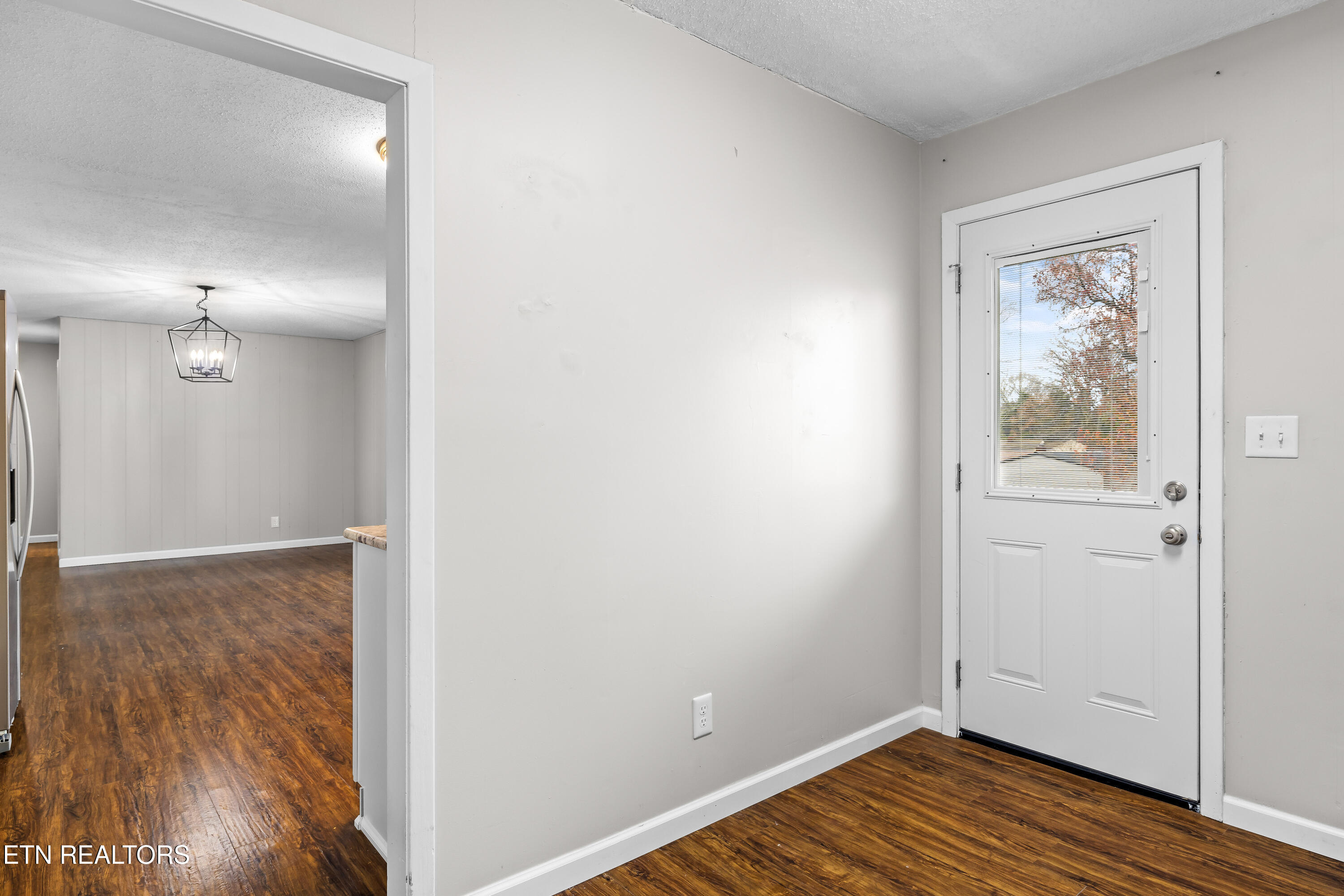 2905 Pleasant View Ave