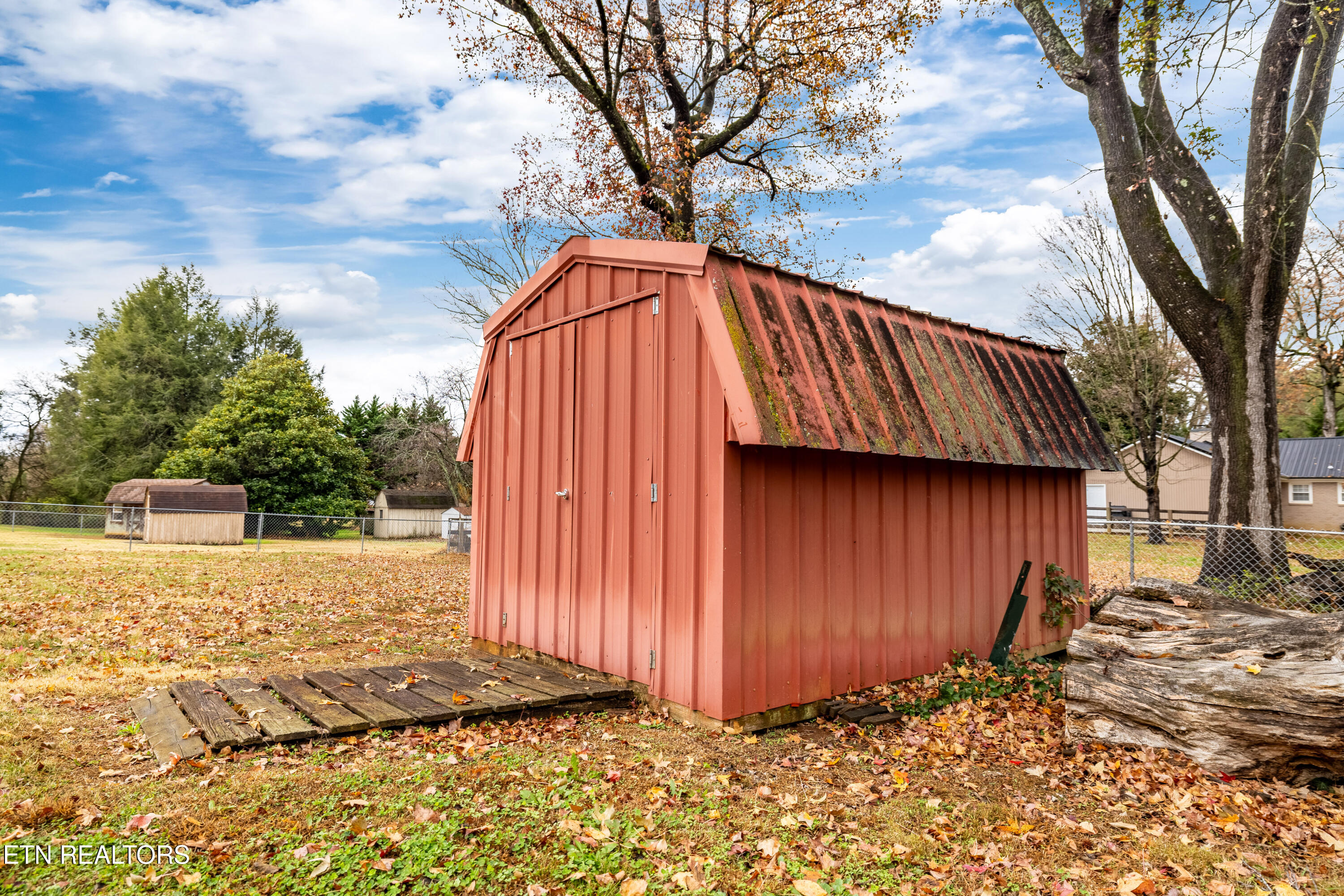 2905 Pleasant View Ave