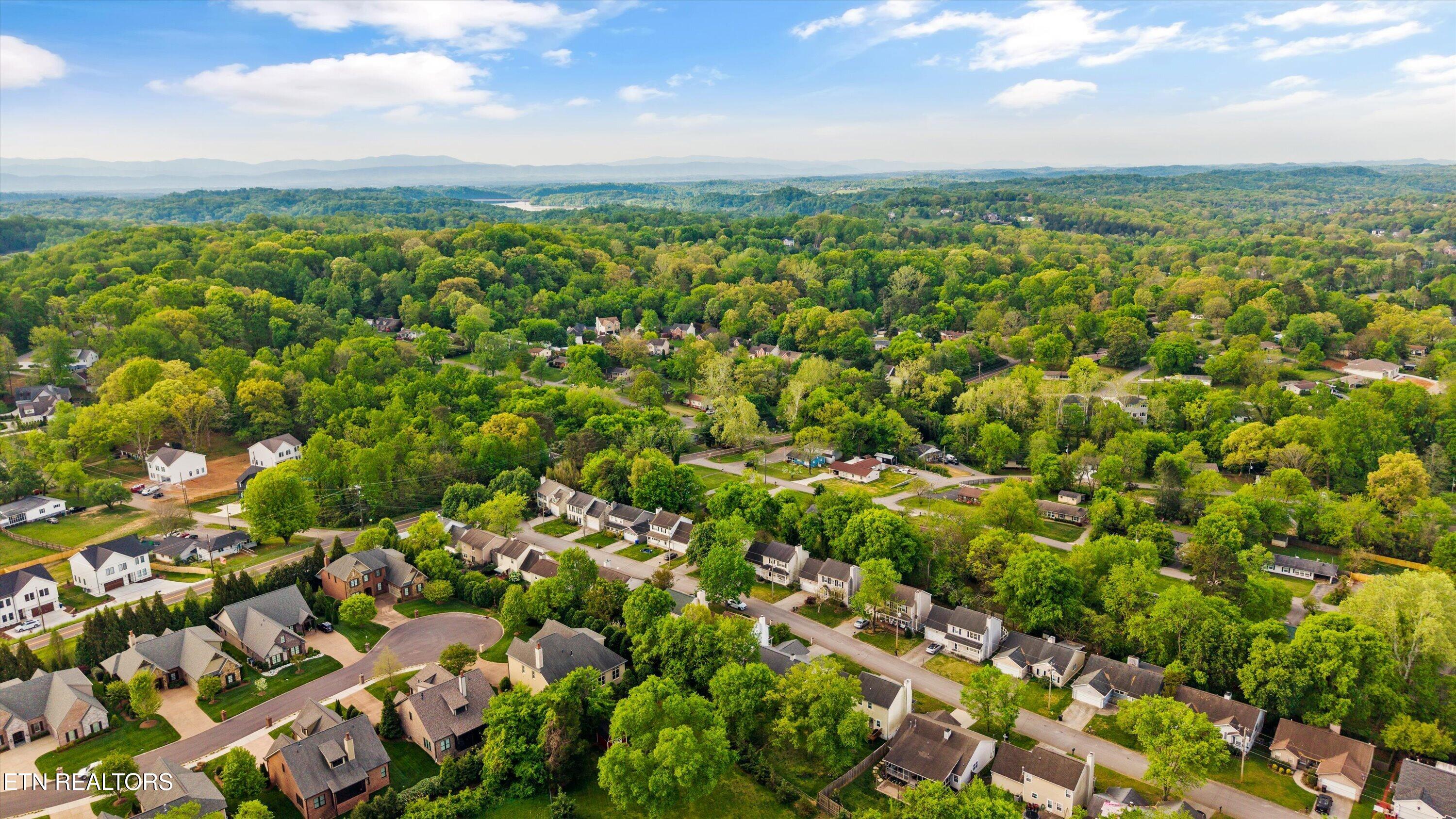 1365 Woodridge Drive