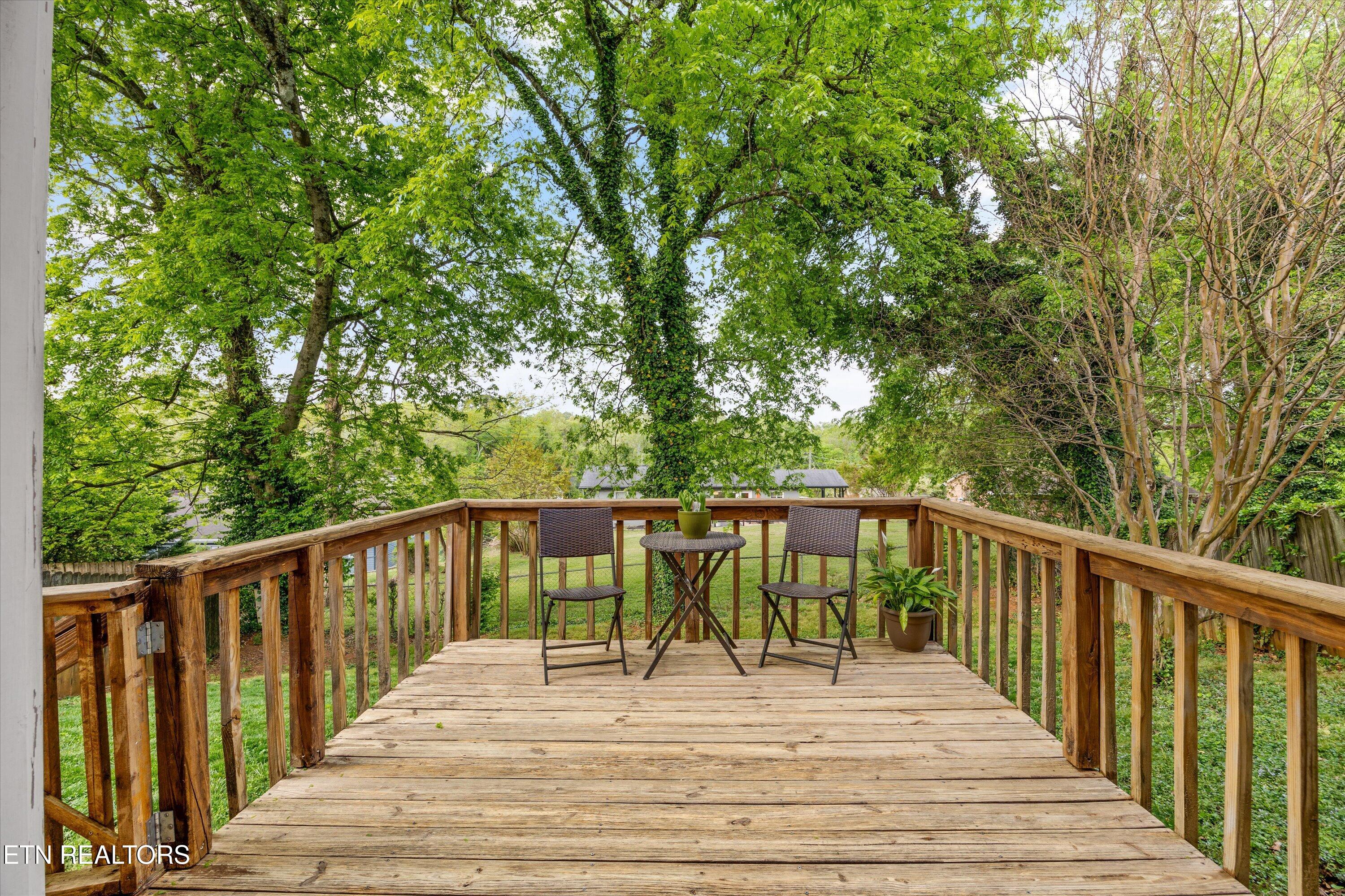 1365 Woodridge Drive