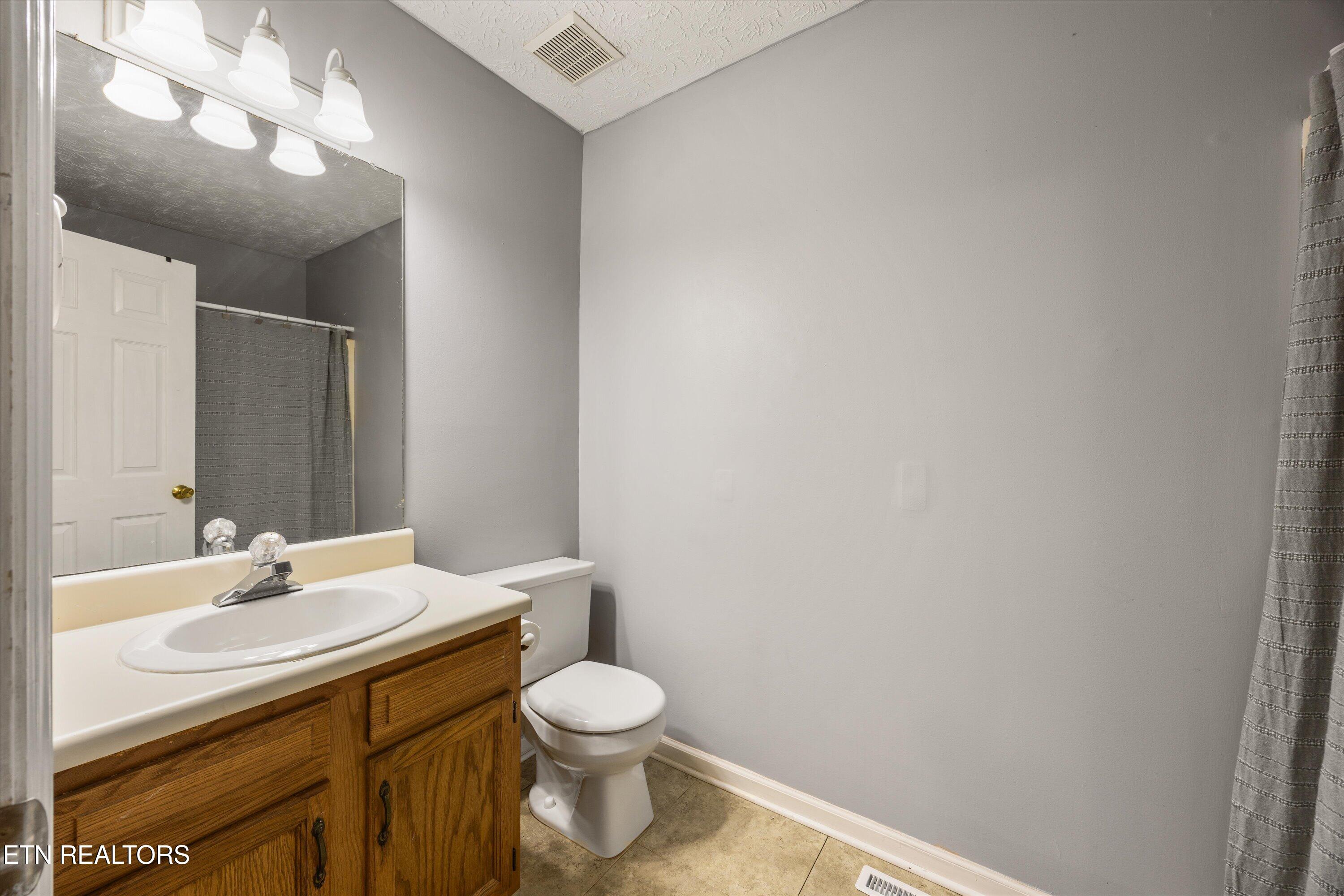 1365 Woodridge Drive