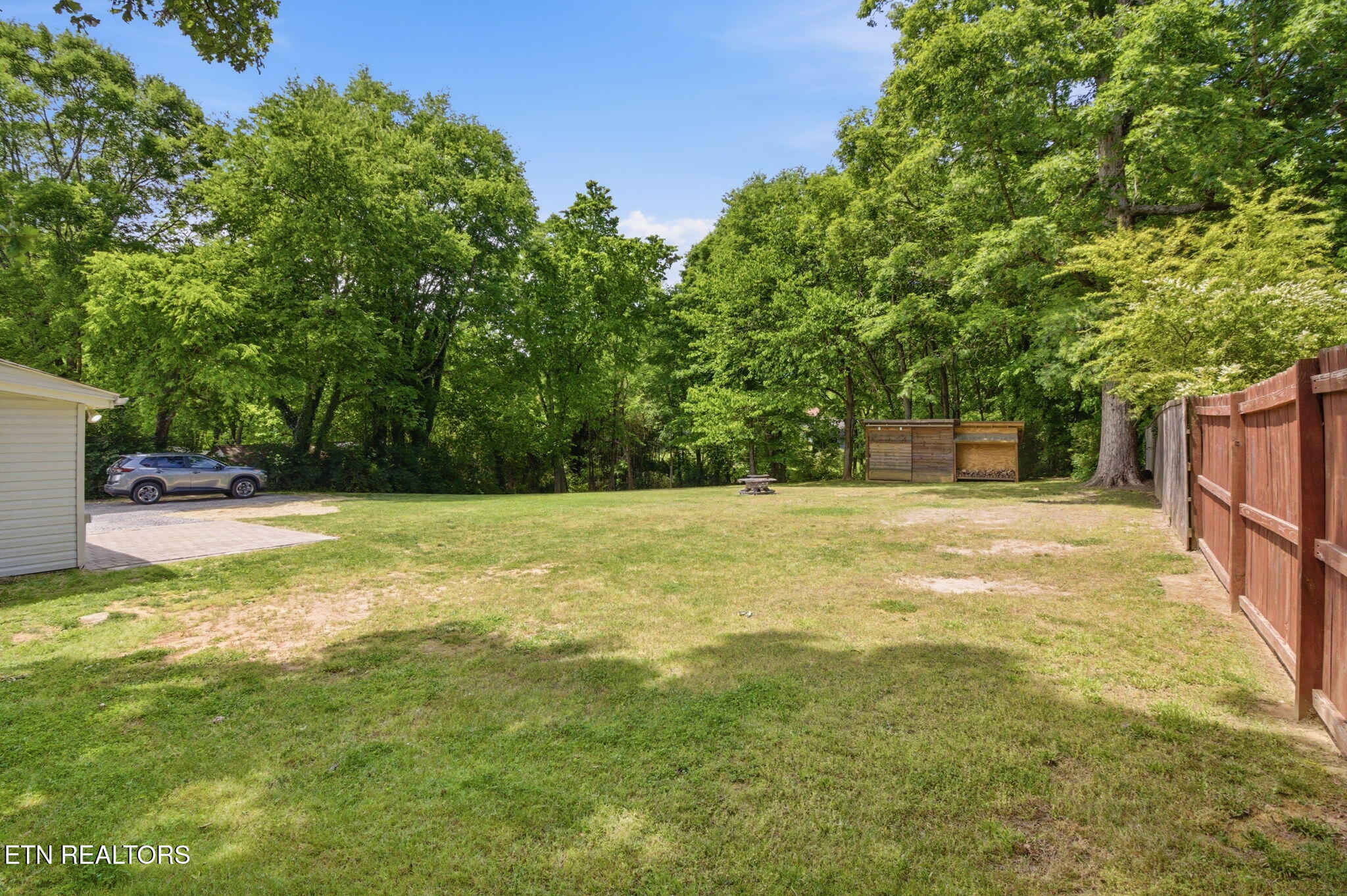 2540 Mentor Rd
