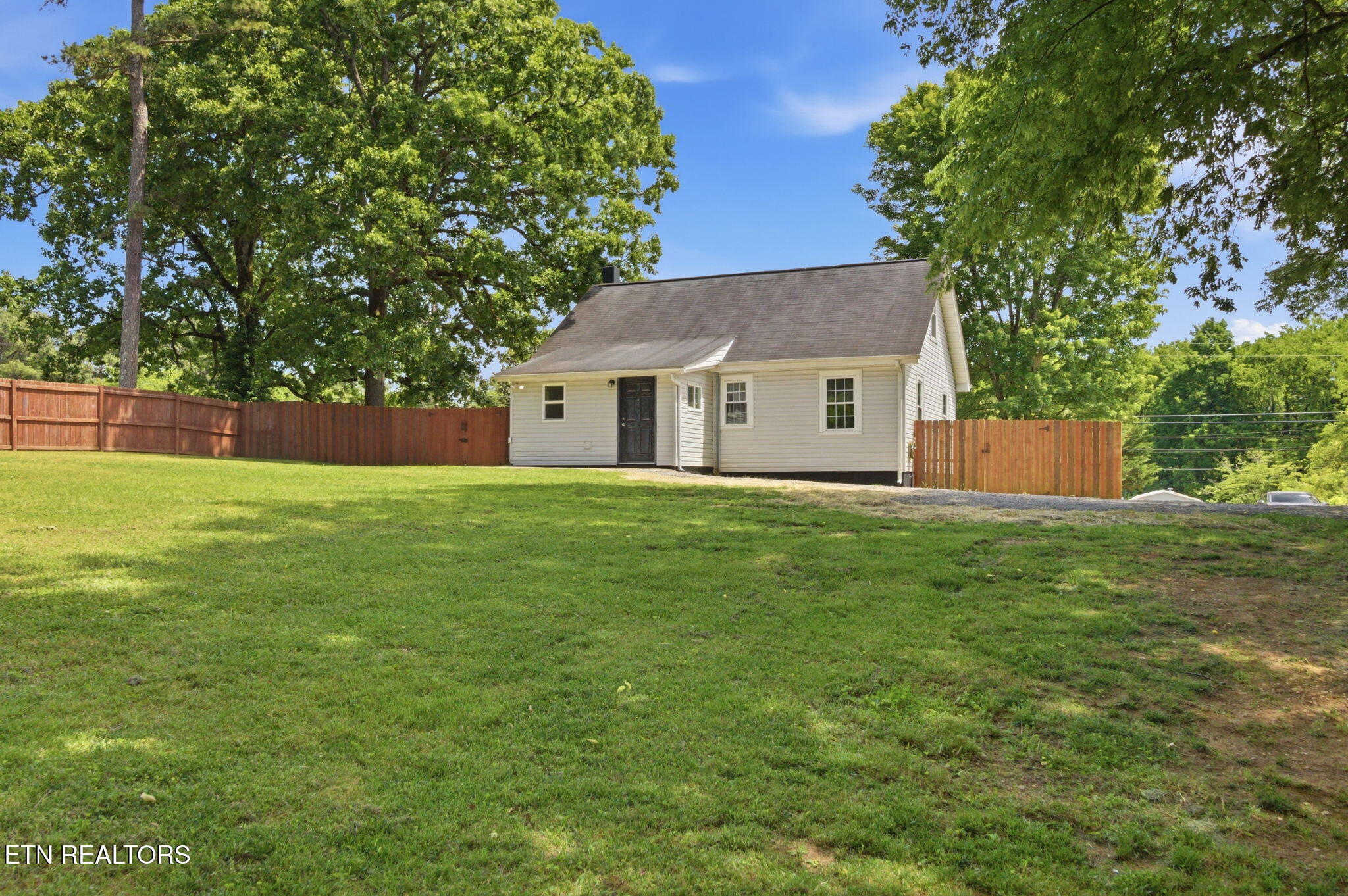 2540 Mentor Rd