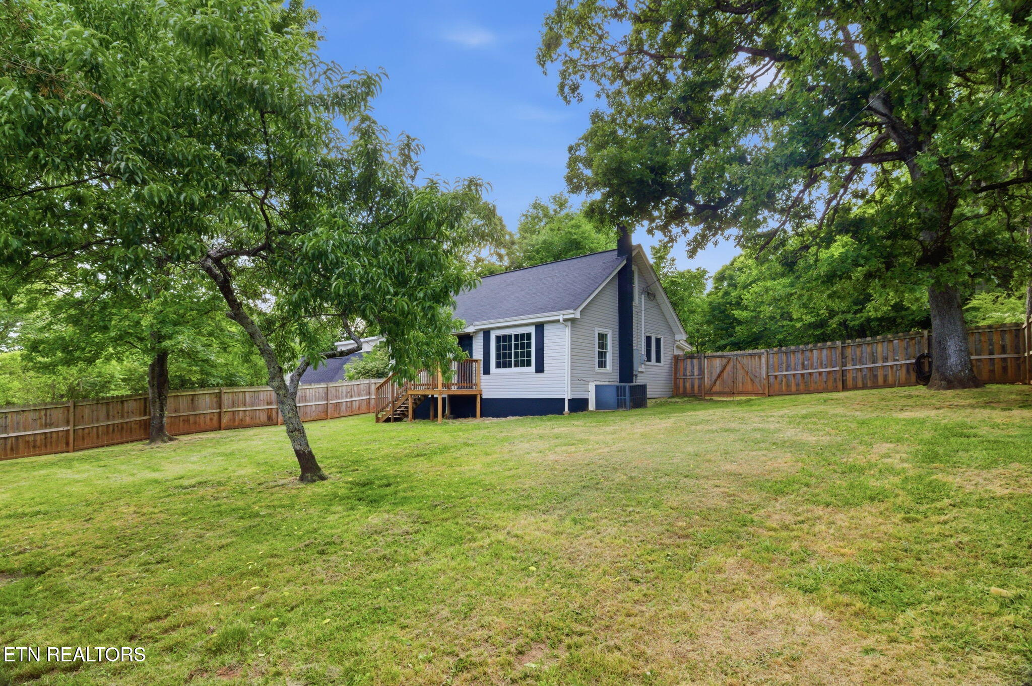 2540 Mentor Rd