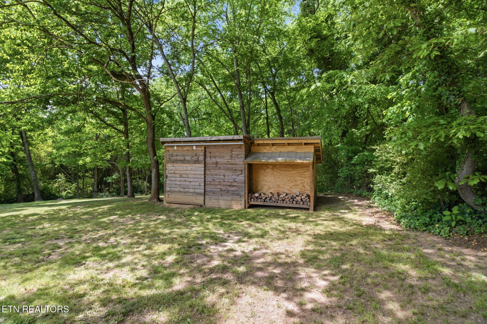 2540 Mentor Rd