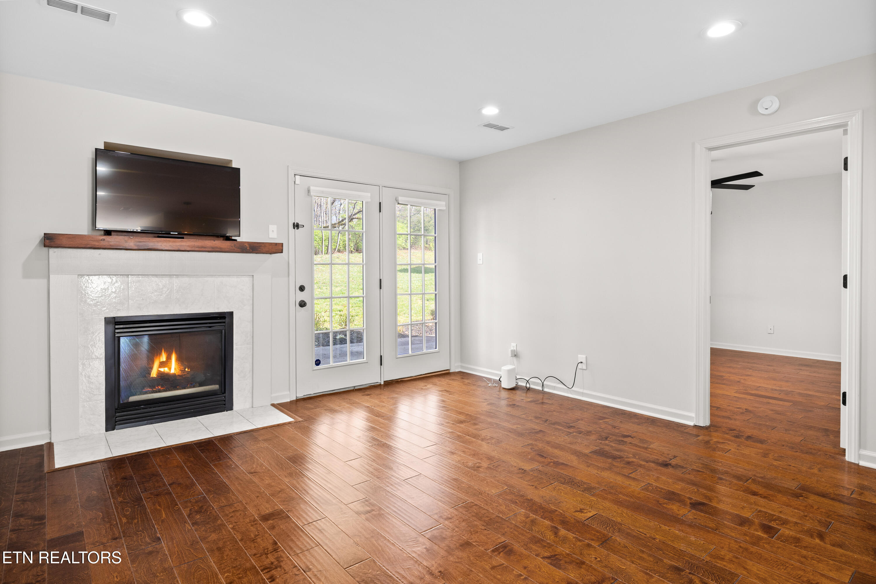 8411 Ivy Green Way