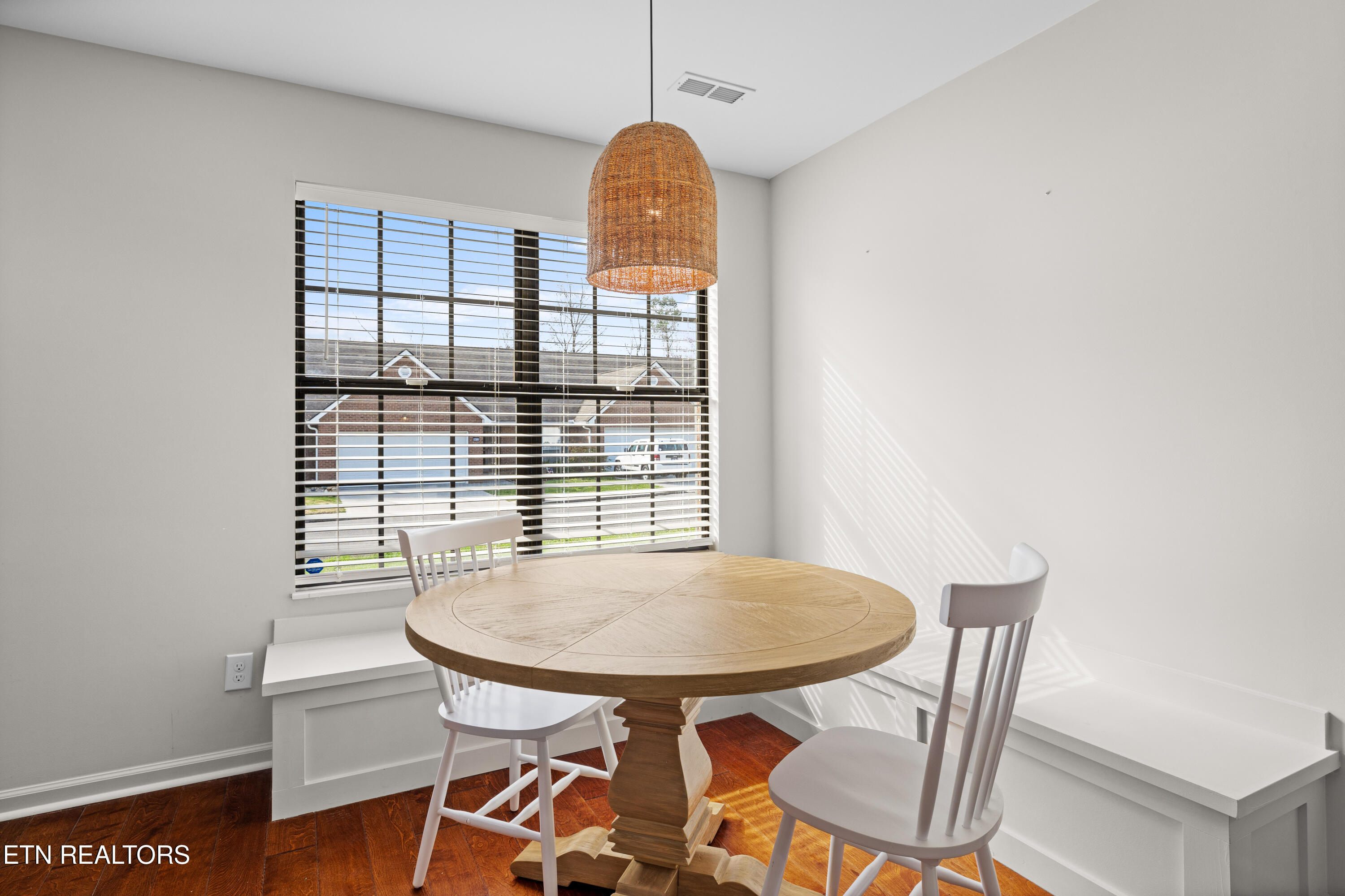 8411 Ivy Green Way