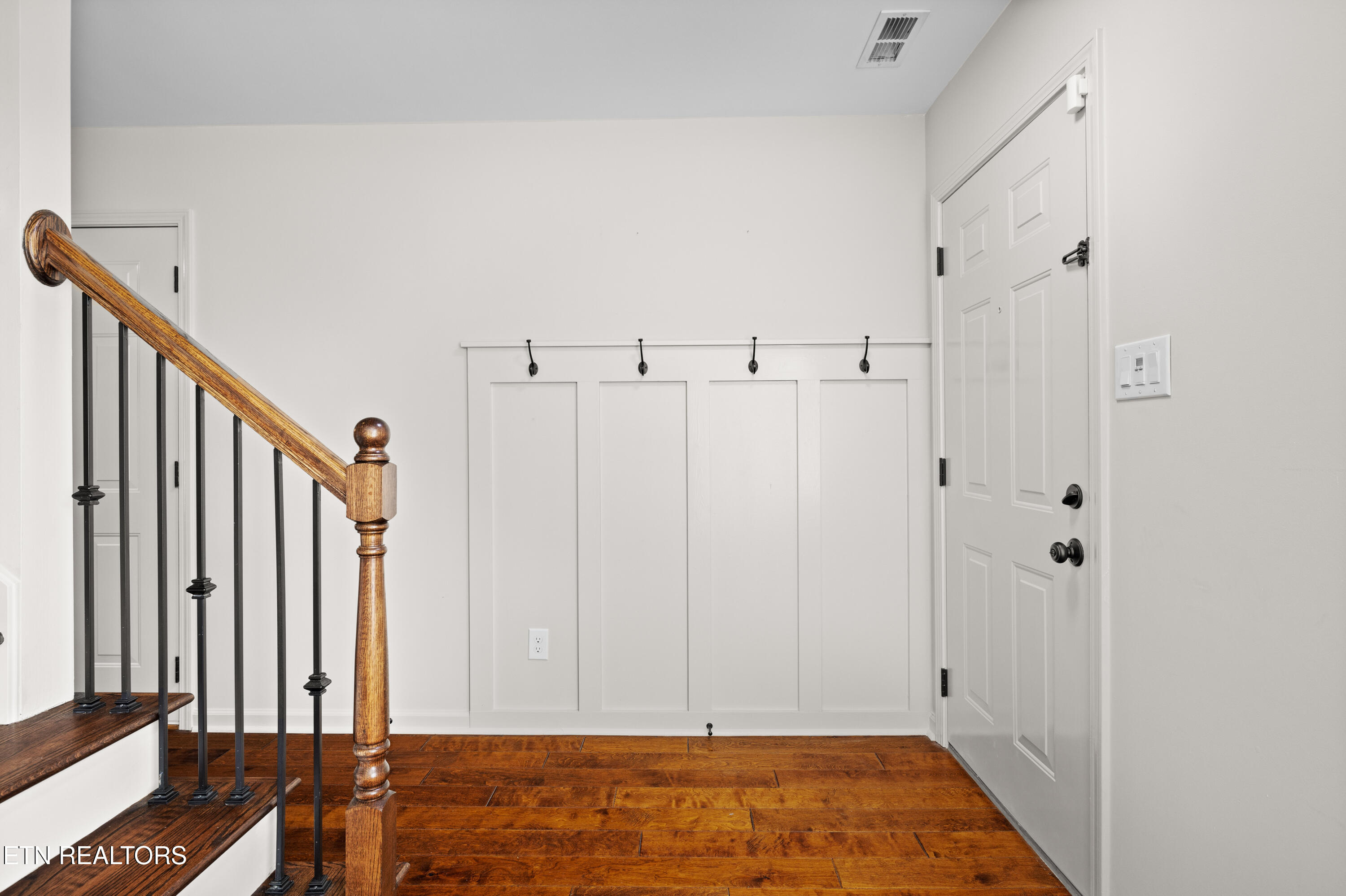 8411 Ivy Green Way