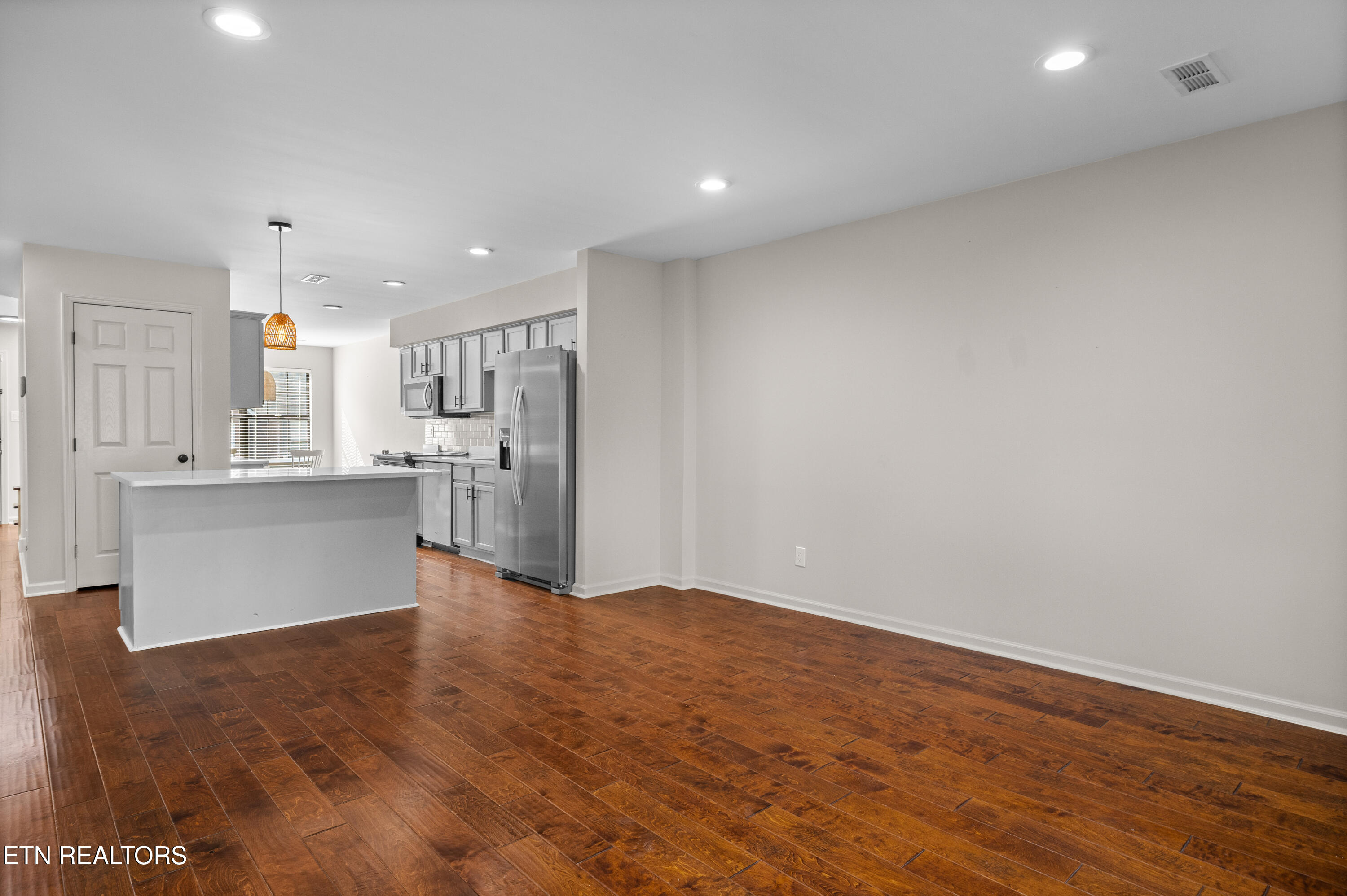 8411 Ivy Green Way