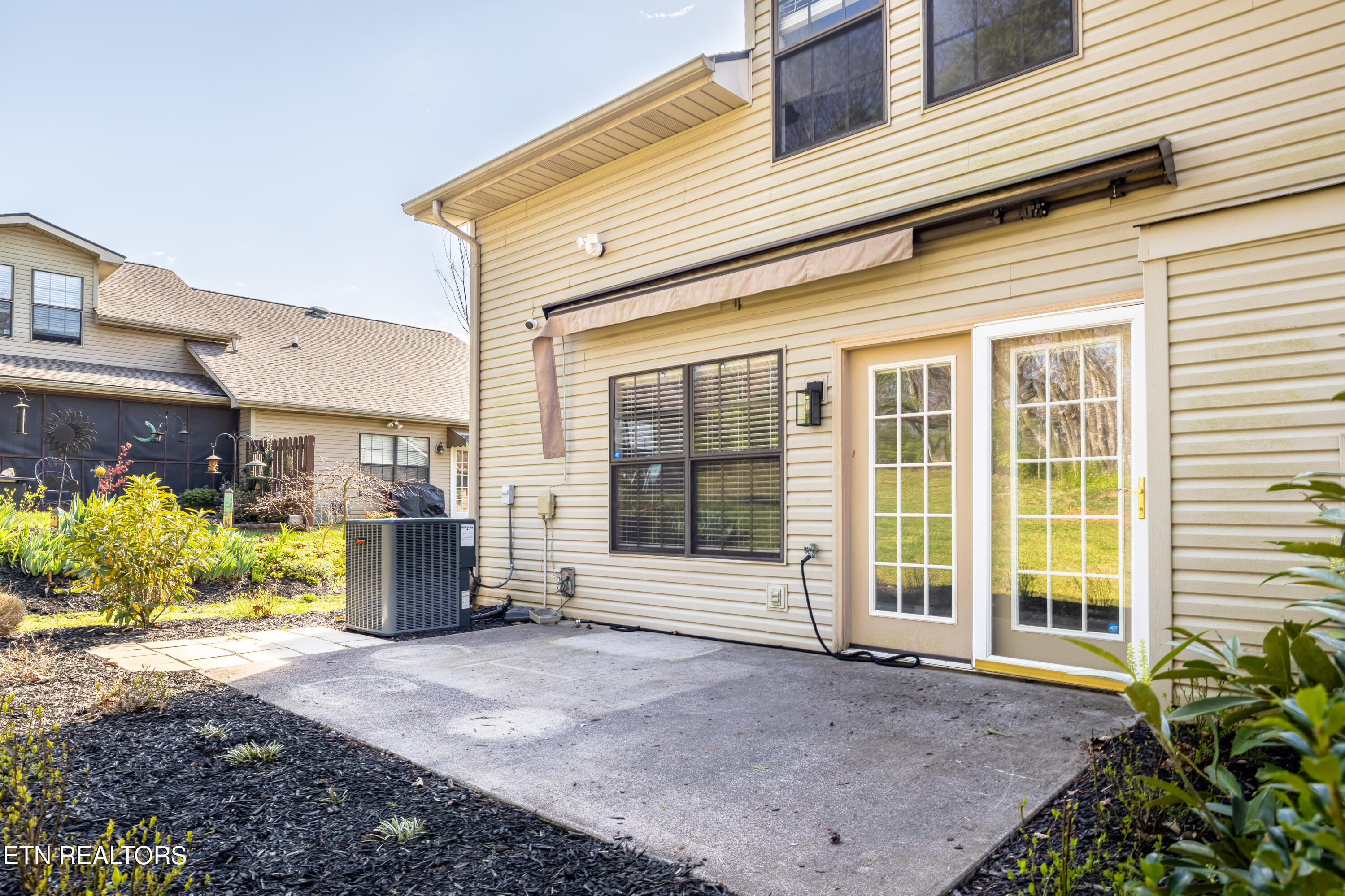 8411 Ivy Green Way