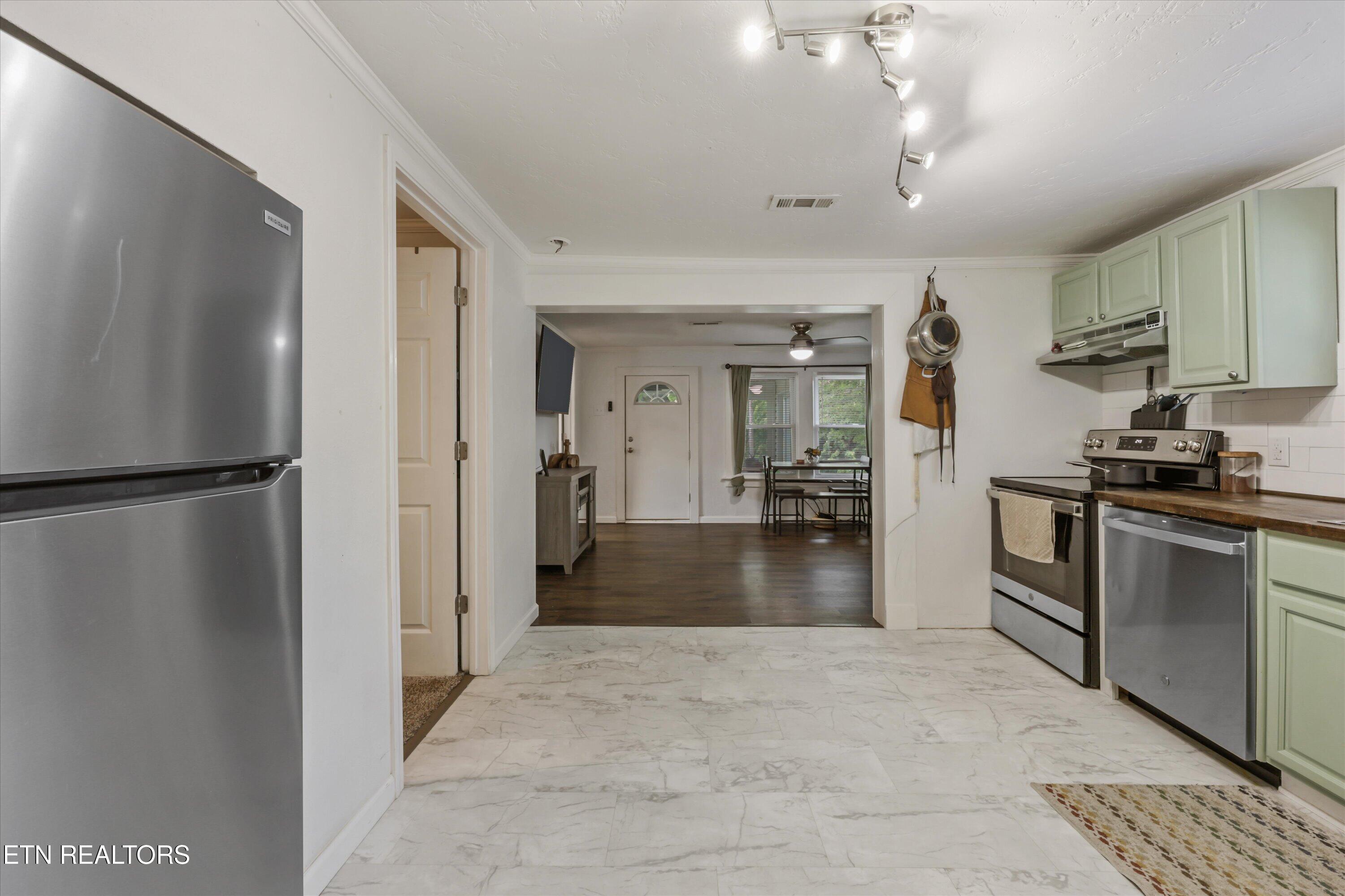 1306 Montvale Station Rd