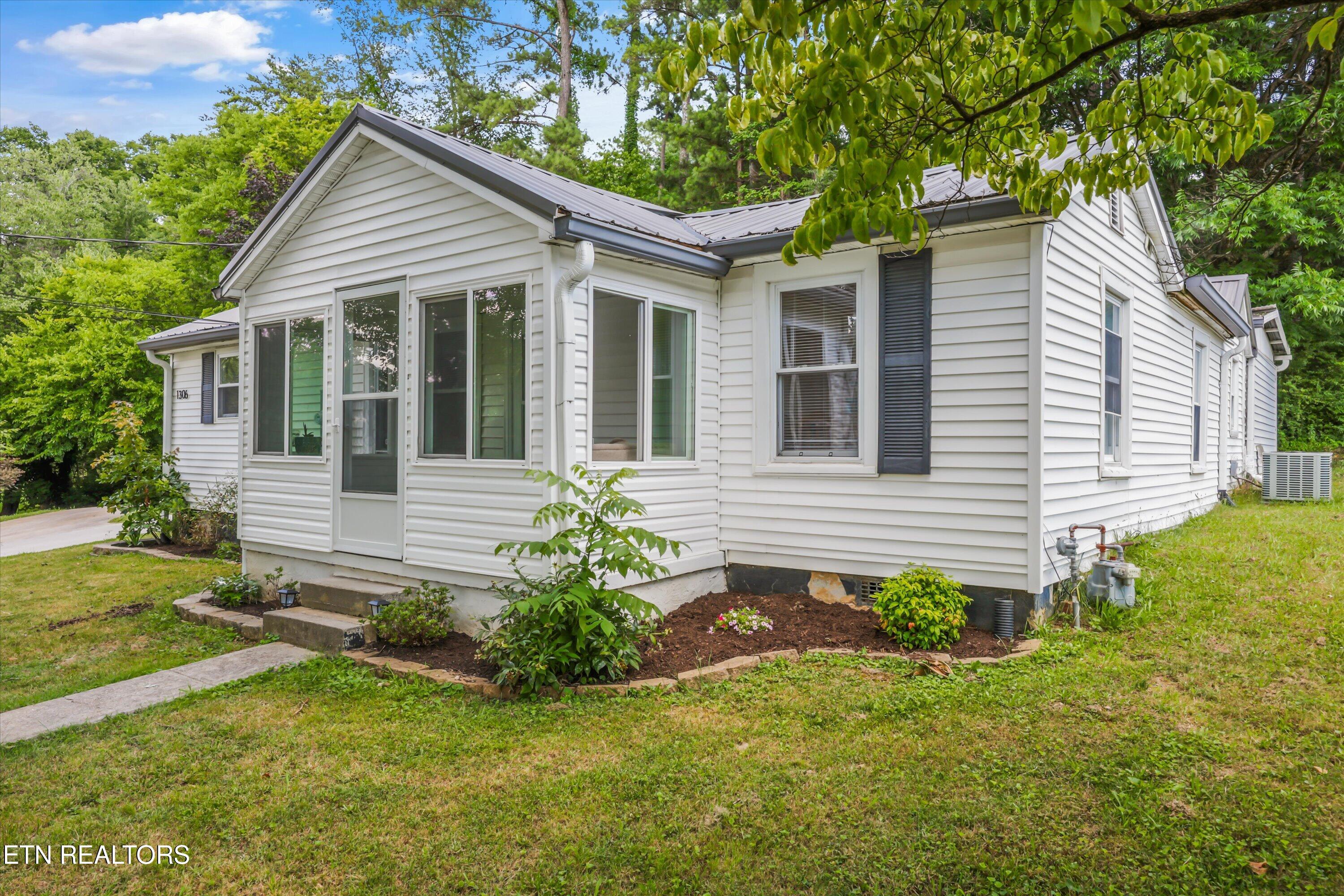1306 Montvale Station Rd