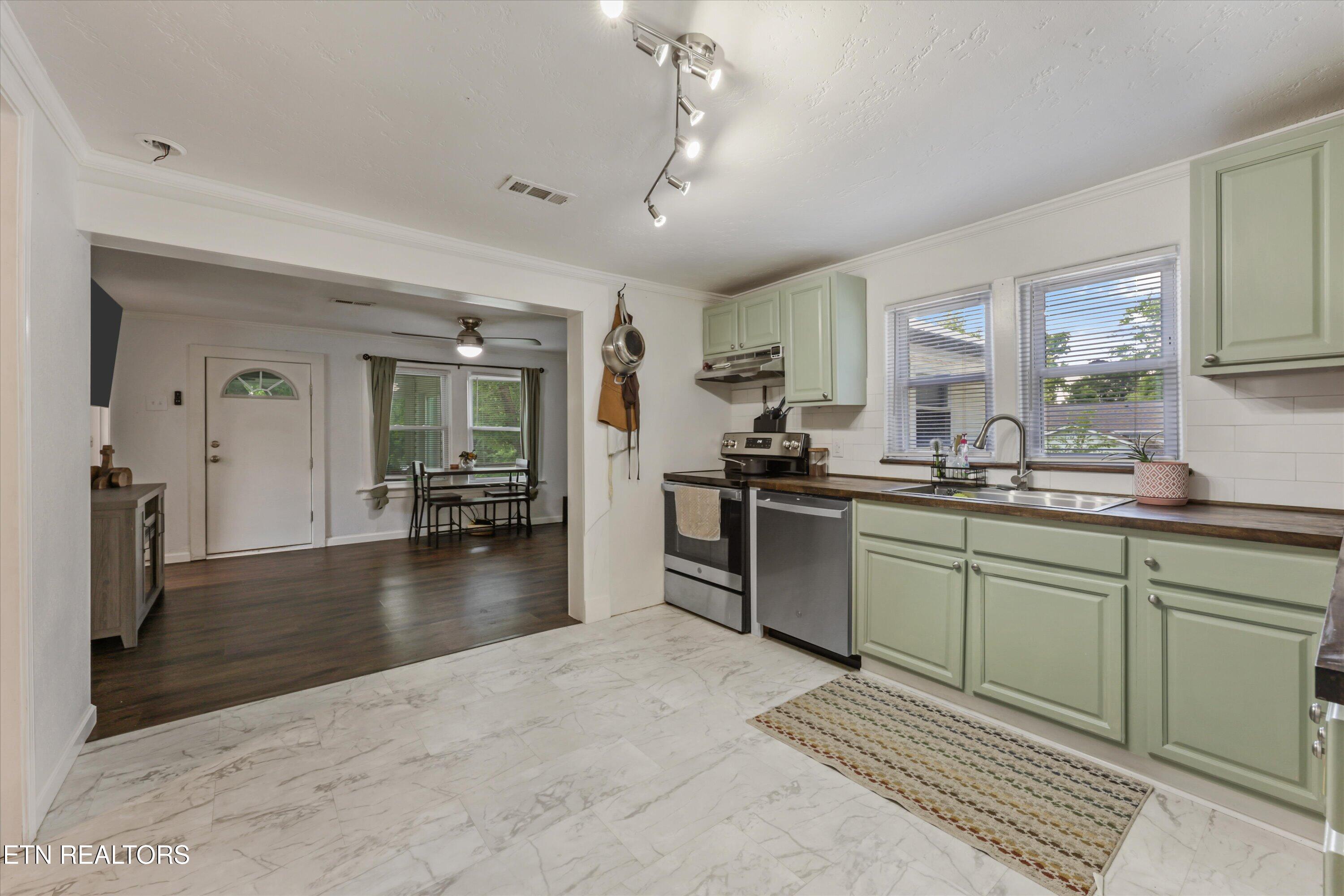 1306 Montvale Station Rd