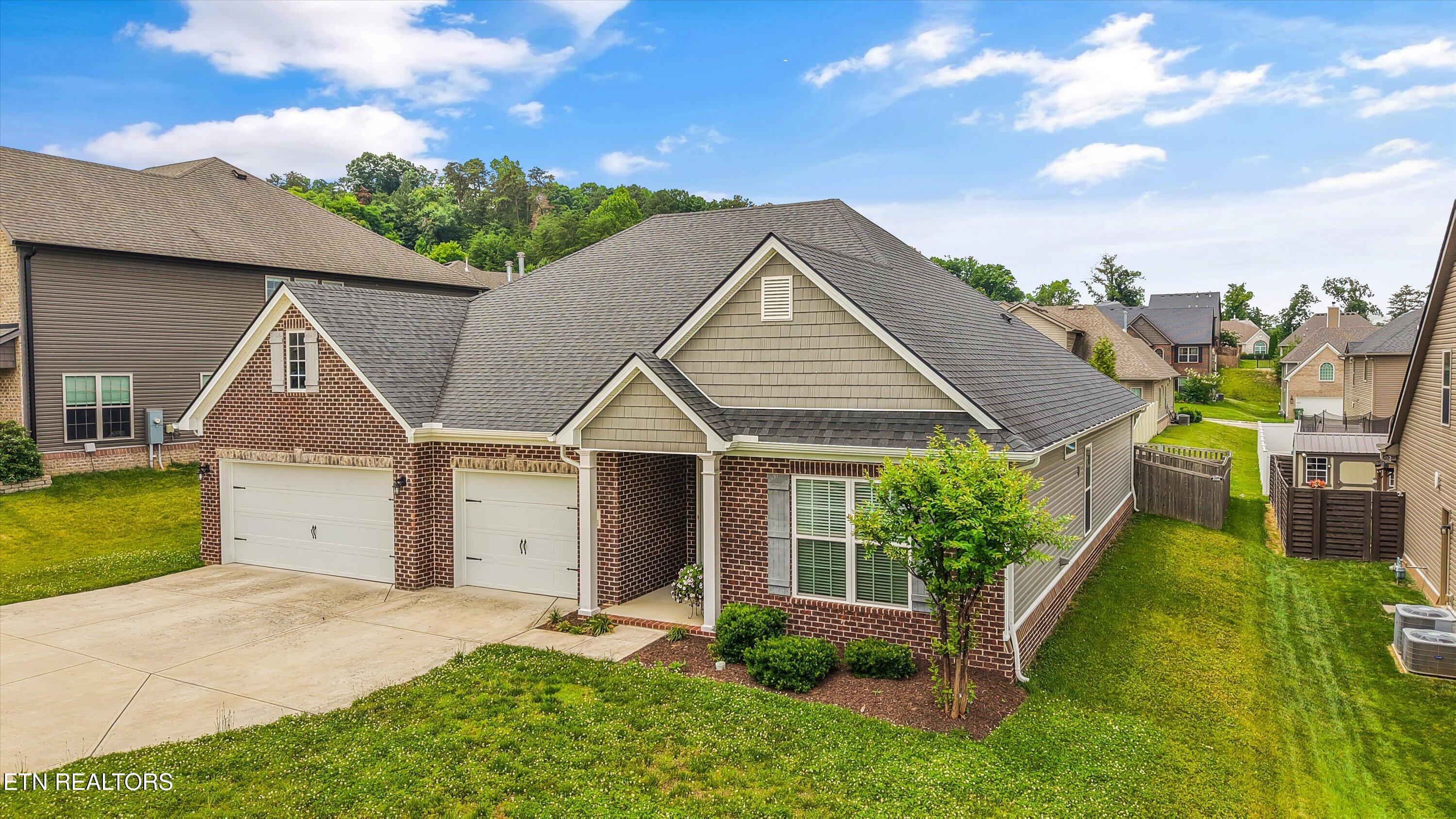 625 Branchwood Lane