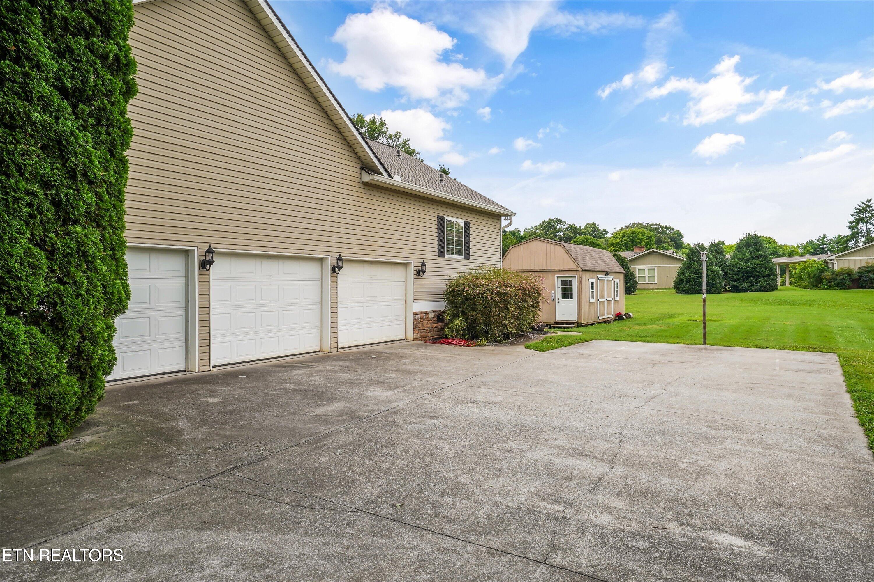 2007 Eastwood Drive