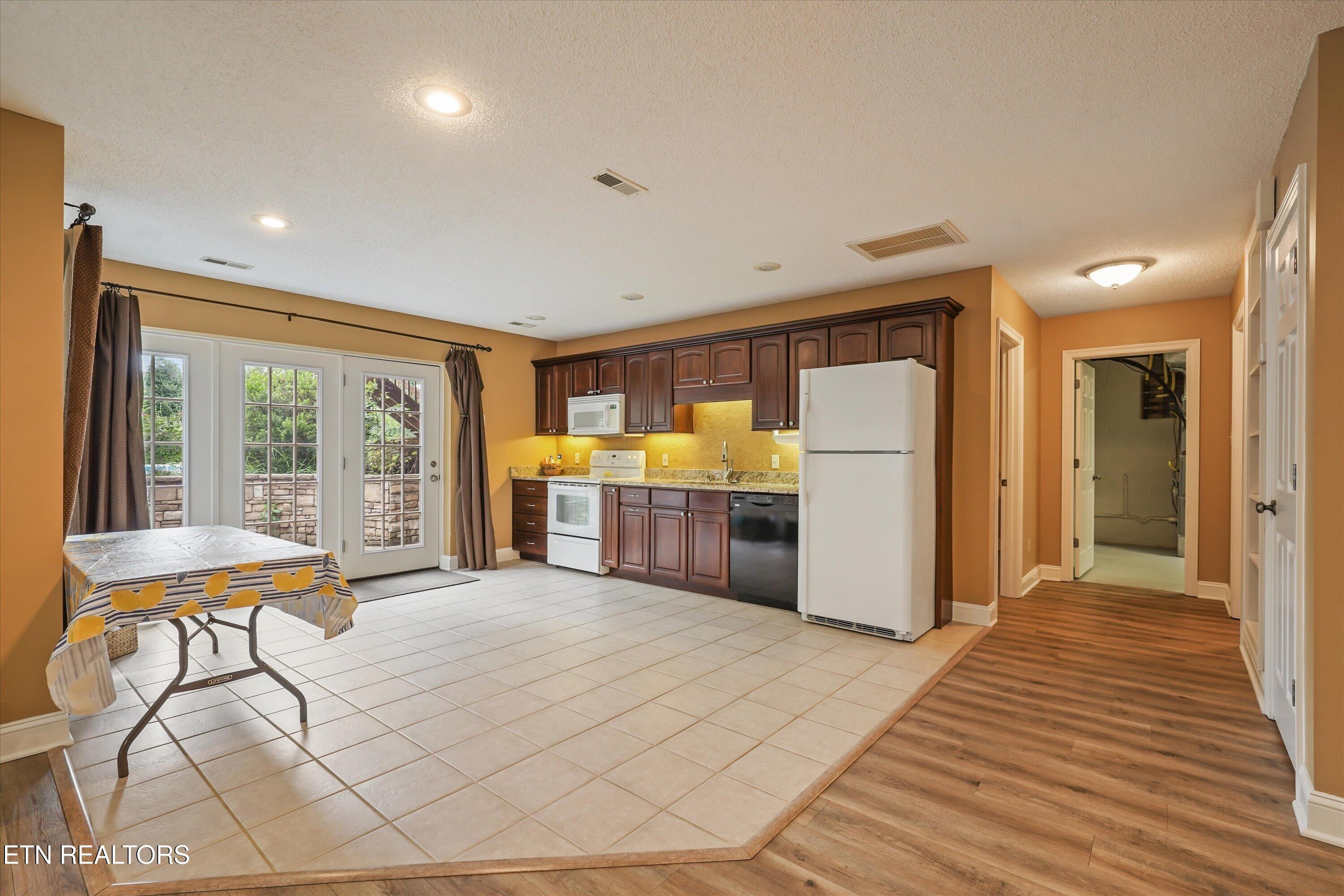 2007 Eastwood Drive