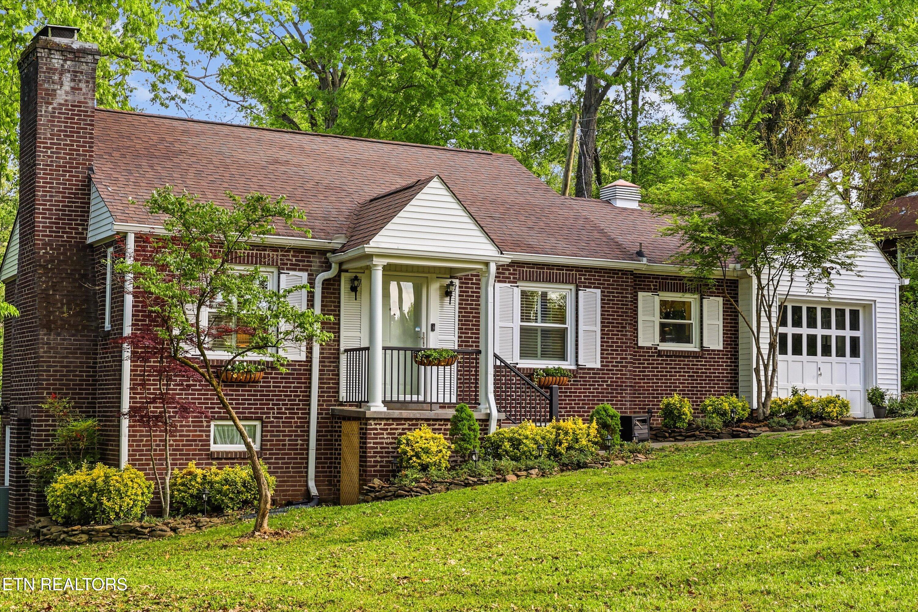 2013 Woodson Drive