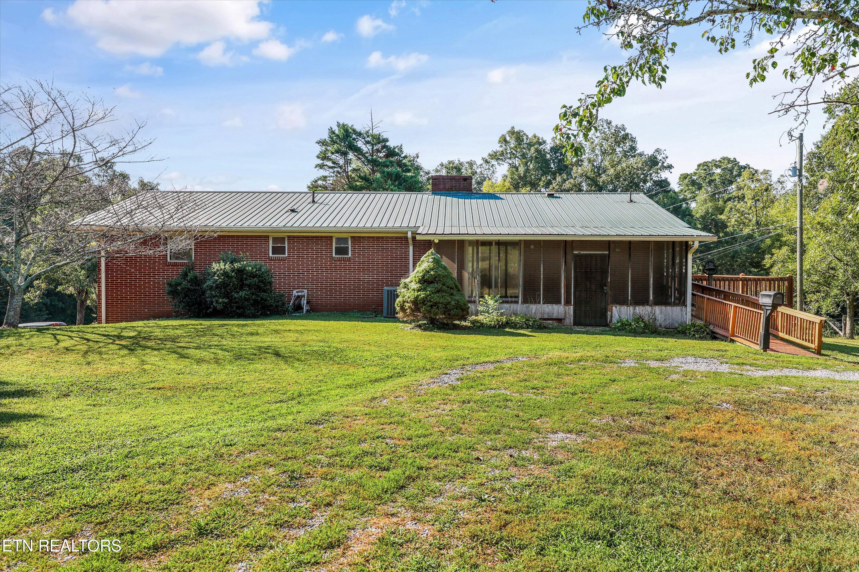 985 Lane Drive