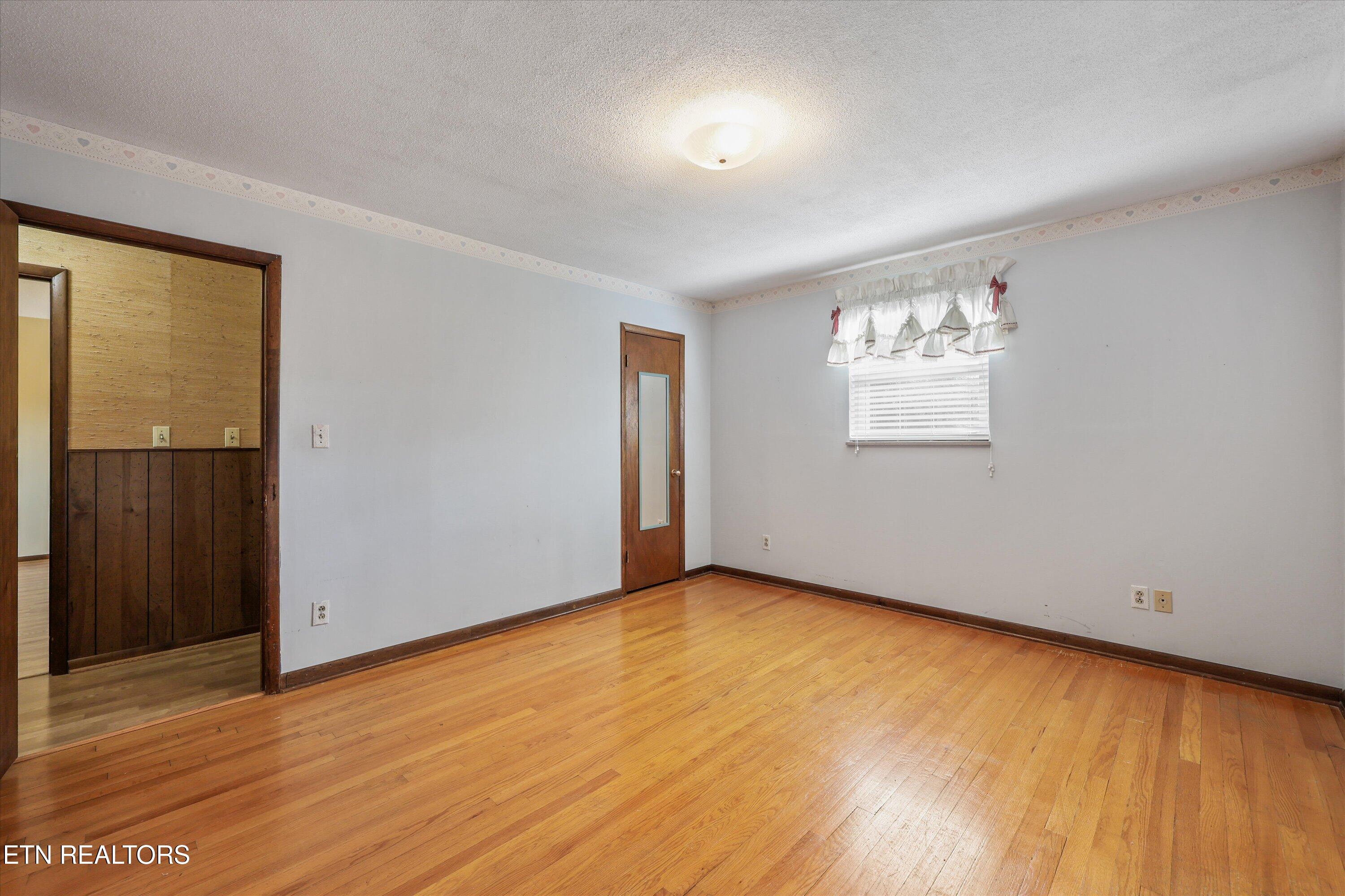 985 Lane Drive