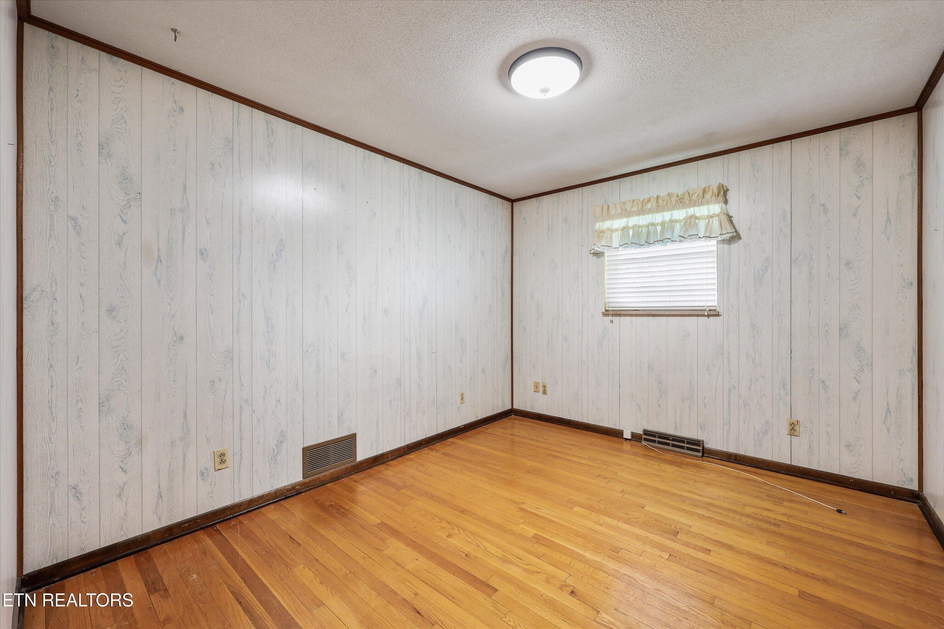 985 Lane Drive