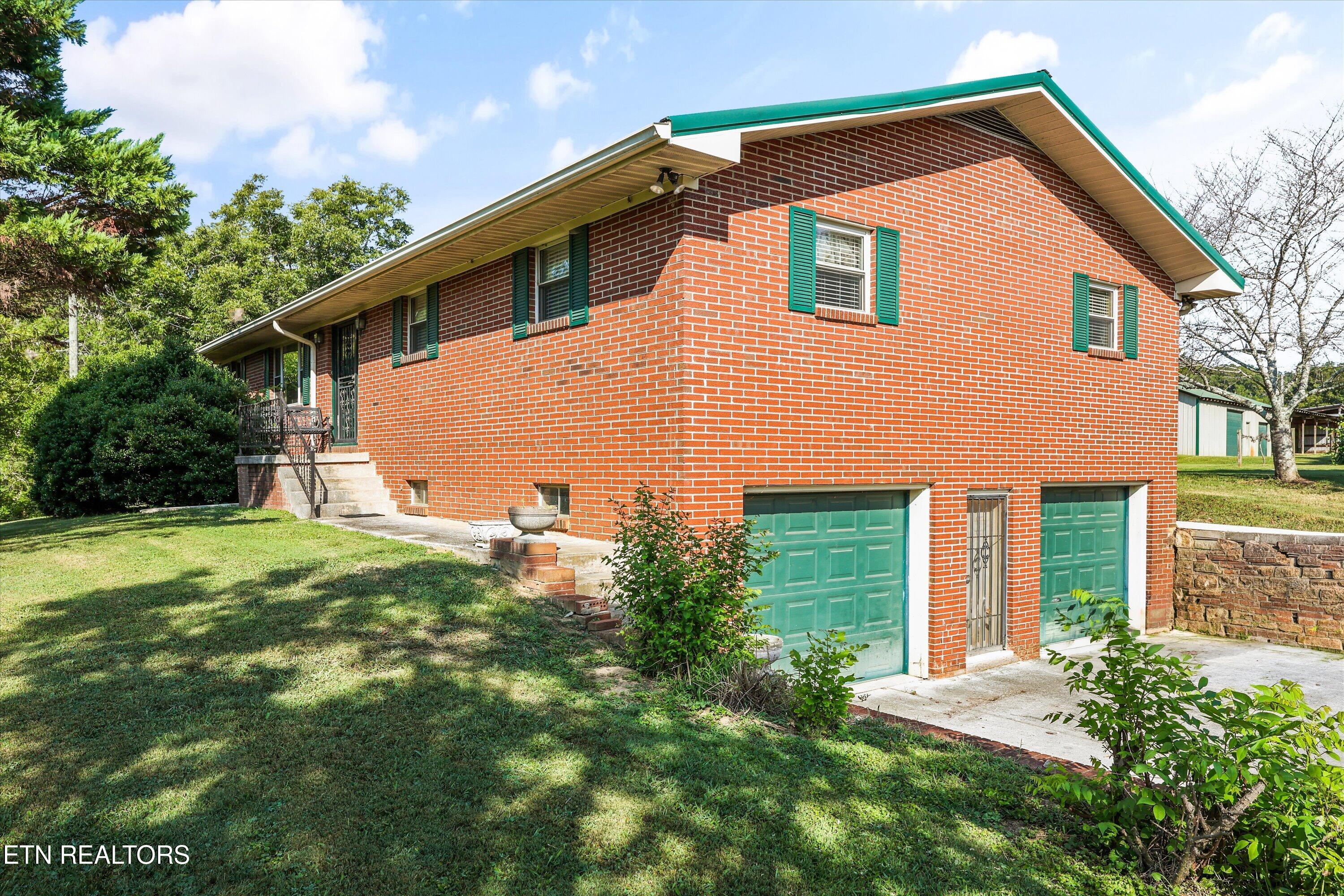 985 Lane Drive