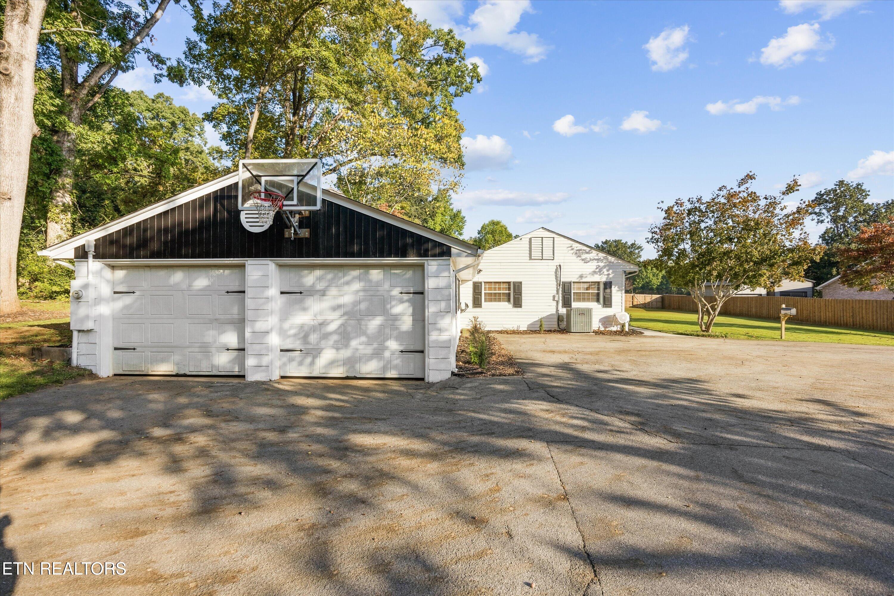 1623 Montvale Rd