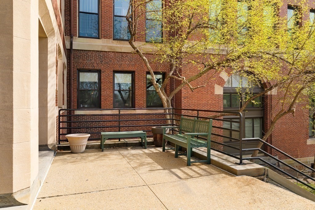 76 Elm Street Unit: G09