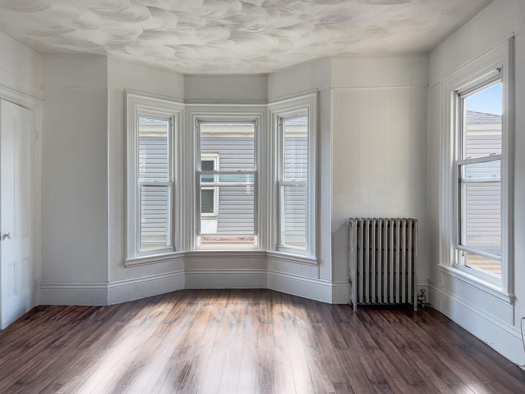 25 Laurel Street Unit: 2