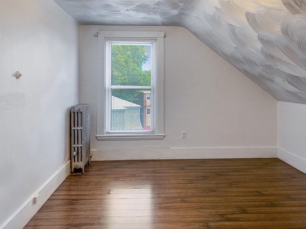 25 Laurel Street Unit: 2