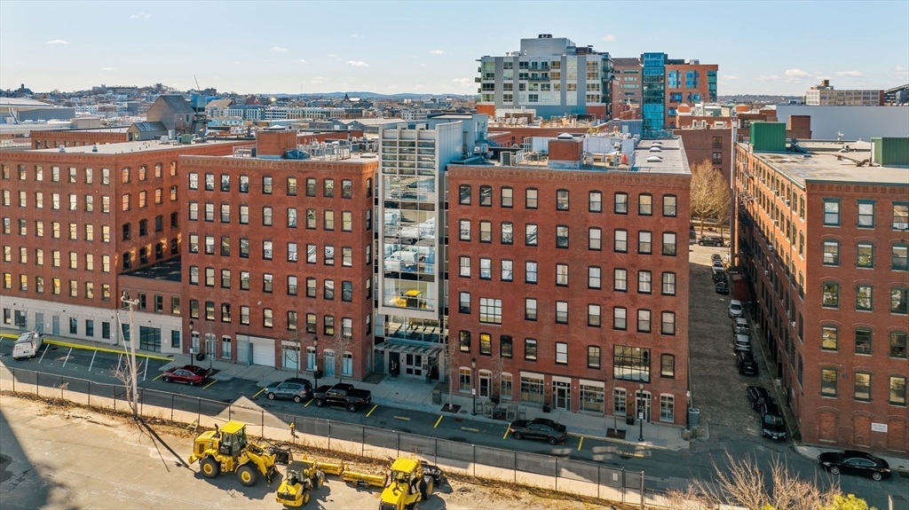 21 Wormwood St # 209