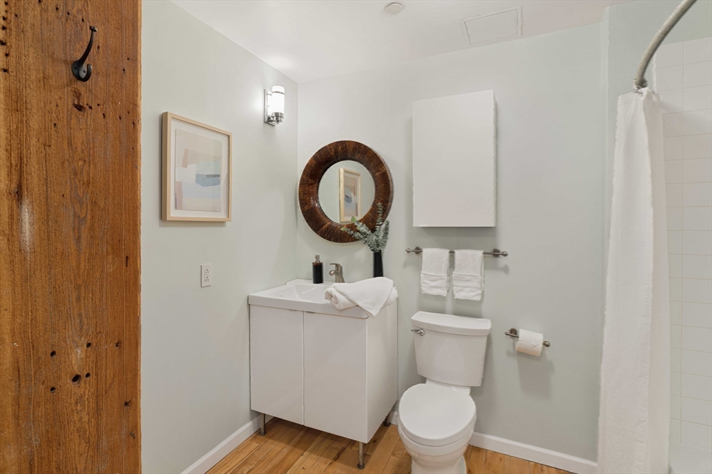 21 Wormwood St # 209