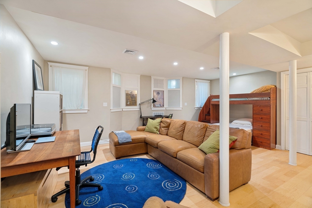 173 Thorndike Street # 173