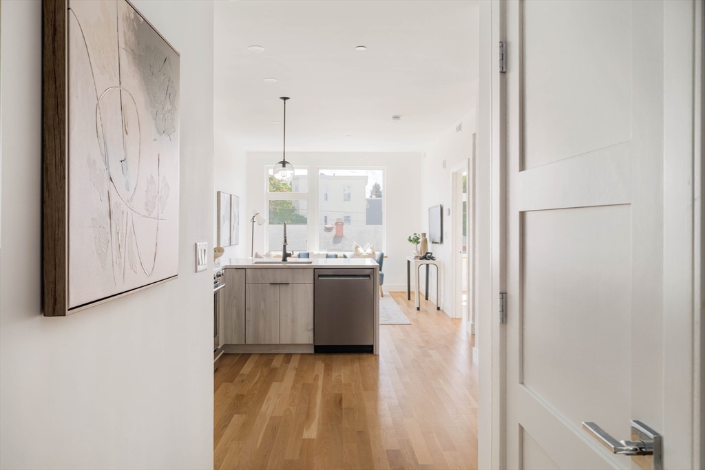 28 South Street # 203