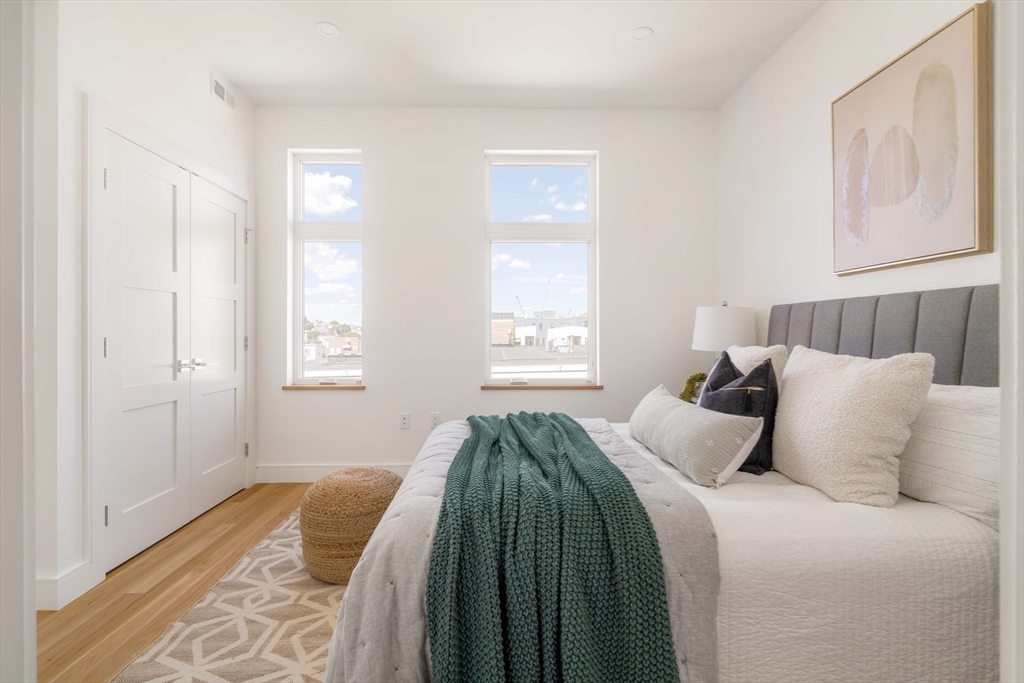 28 South Street # 406