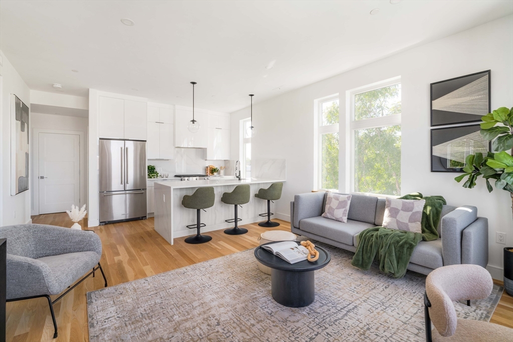 28 South Street # 204