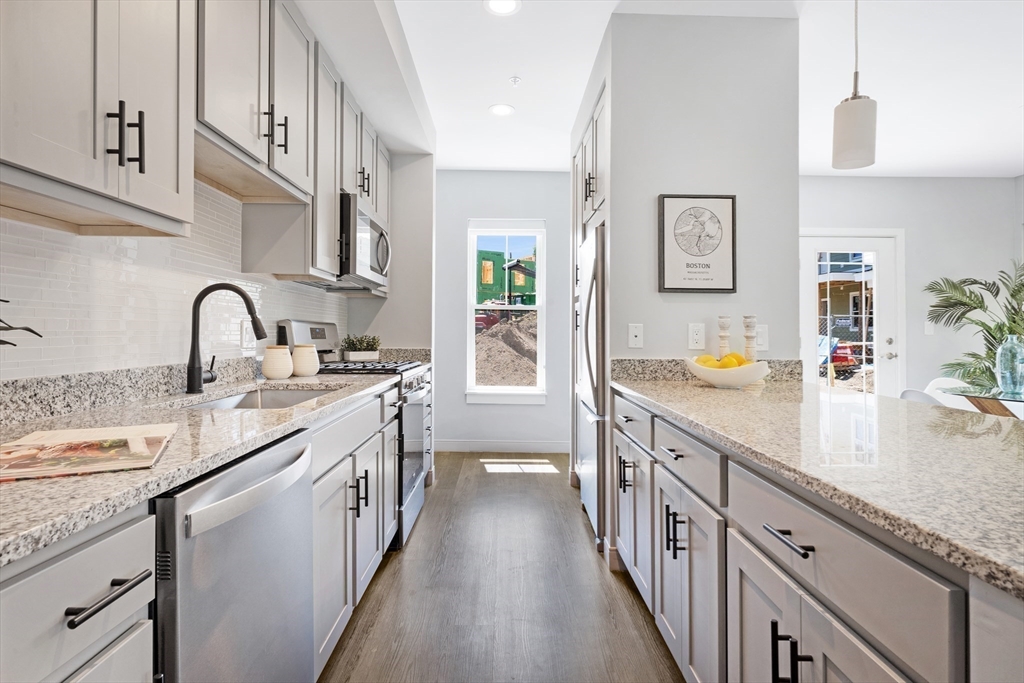 17 Goldfinch Court # 17