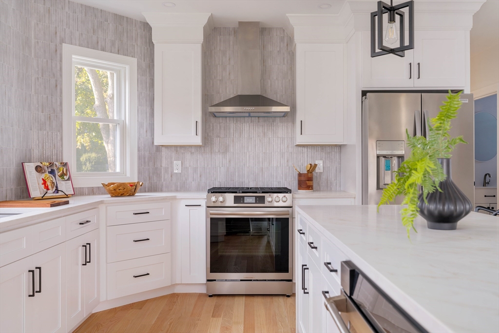 15 Ardent St # 2