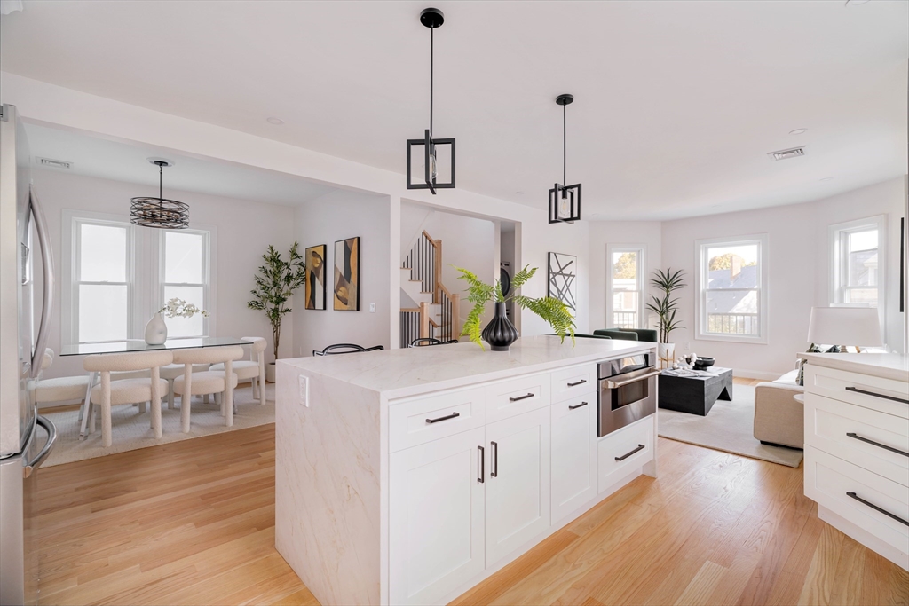 15 Ardent St # 2