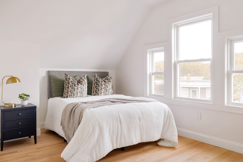 15 Ardent St # 2