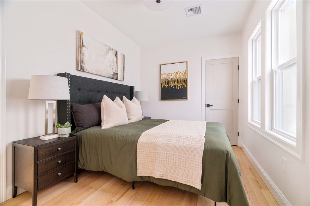 15 Ardent St # 2