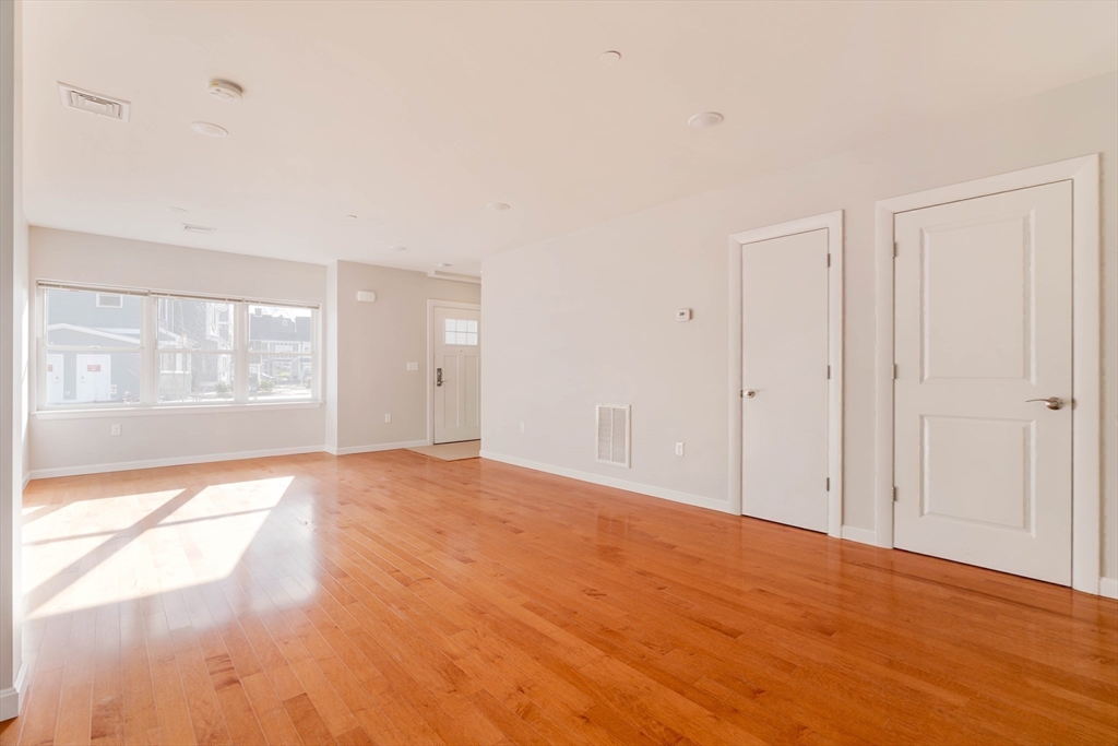 12 Finch Street # 12