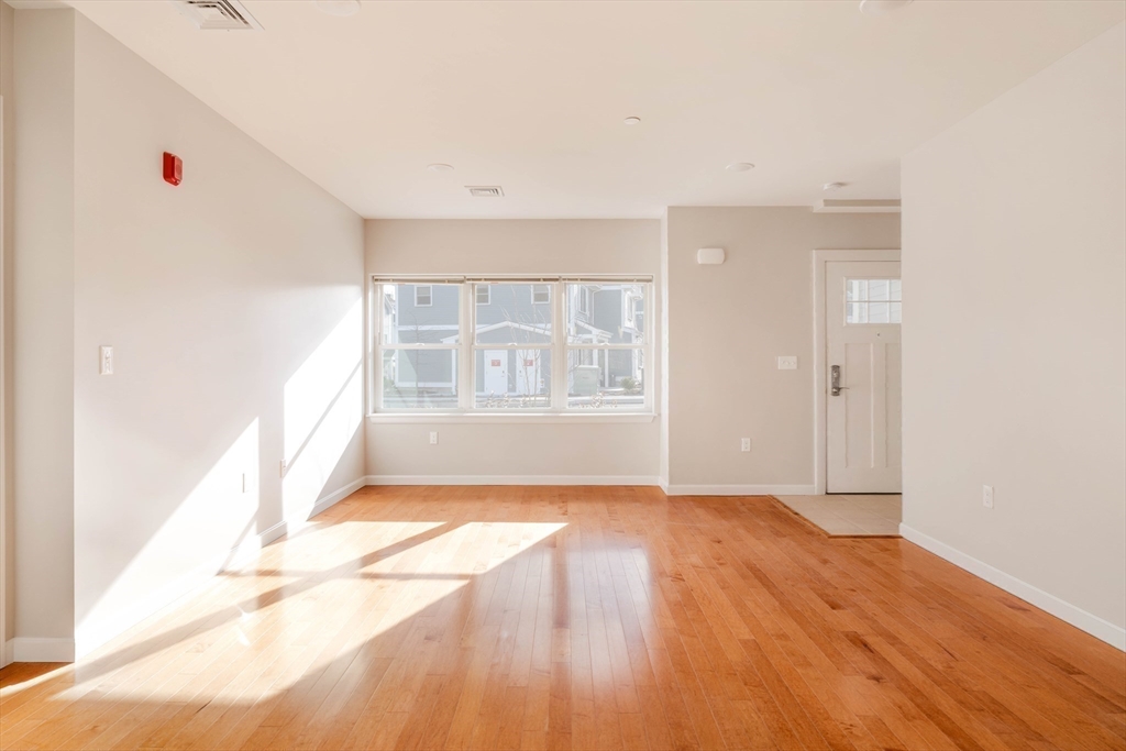 12 Finch Street # 12