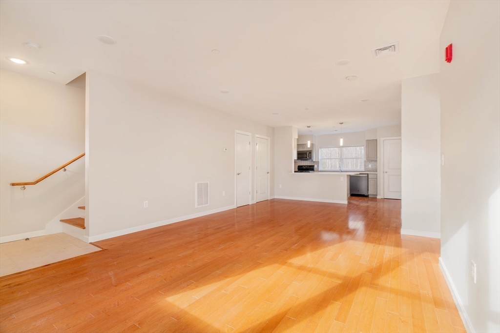 12 Finch Street # 12